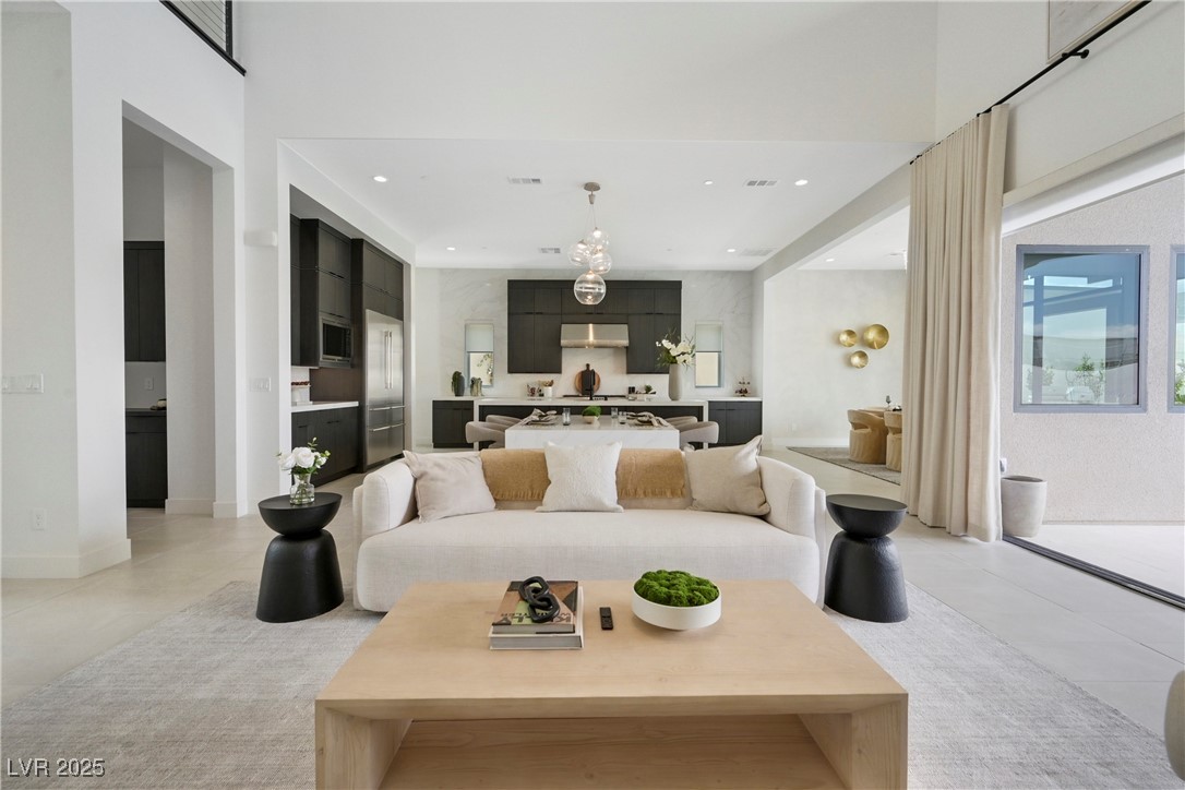 10718 Desert Heights Avenue