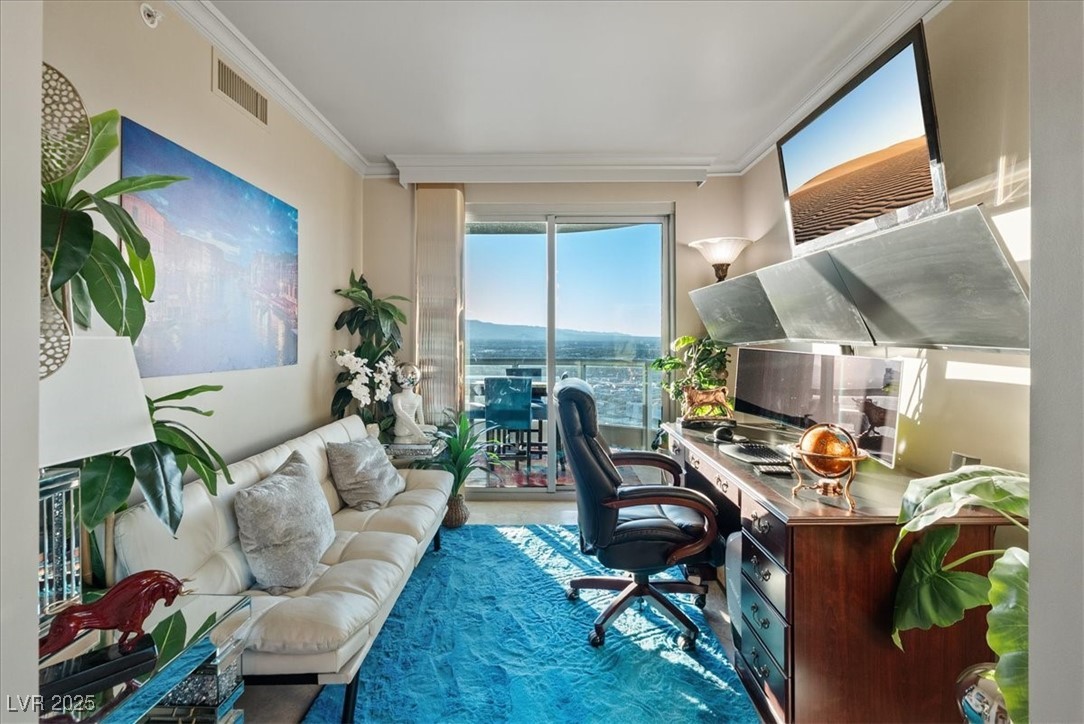 Las Vegas, Nevada 89109, United States, 2 Bedrooms Bedrooms, ,2 BathroomsBathrooms,Residential,Active,195945