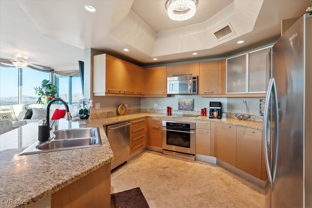 Las Vegas, Nevada 89109, United States, 2 Bedrooms Bedrooms, ,2 BathroomsBathrooms,Residential,Active,195945