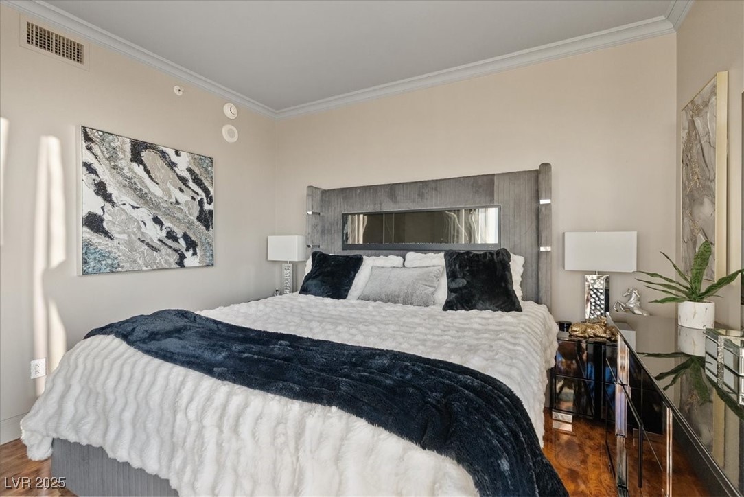 Las Vegas, Nevada 89109, United States, 2 Bedrooms Bedrooms, ,2 BathroomsBathrooms,Residential,Active,195945