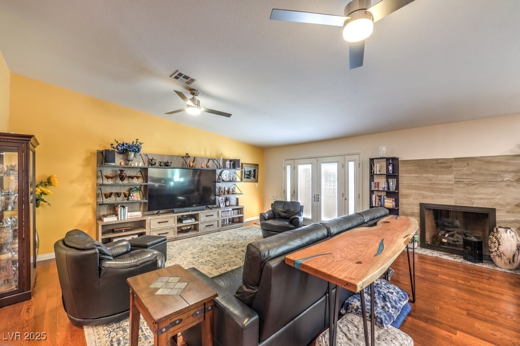 Properties 3 4095 Ridgewood Avenue