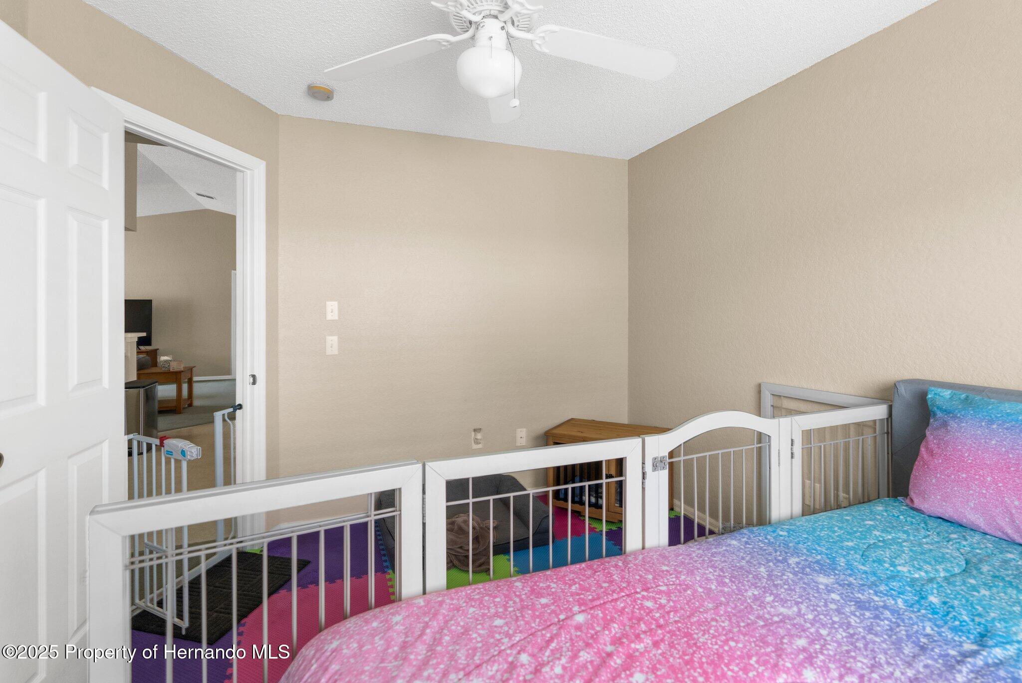 2585 Waterfall Drive, Spring Hill, Florida image 33