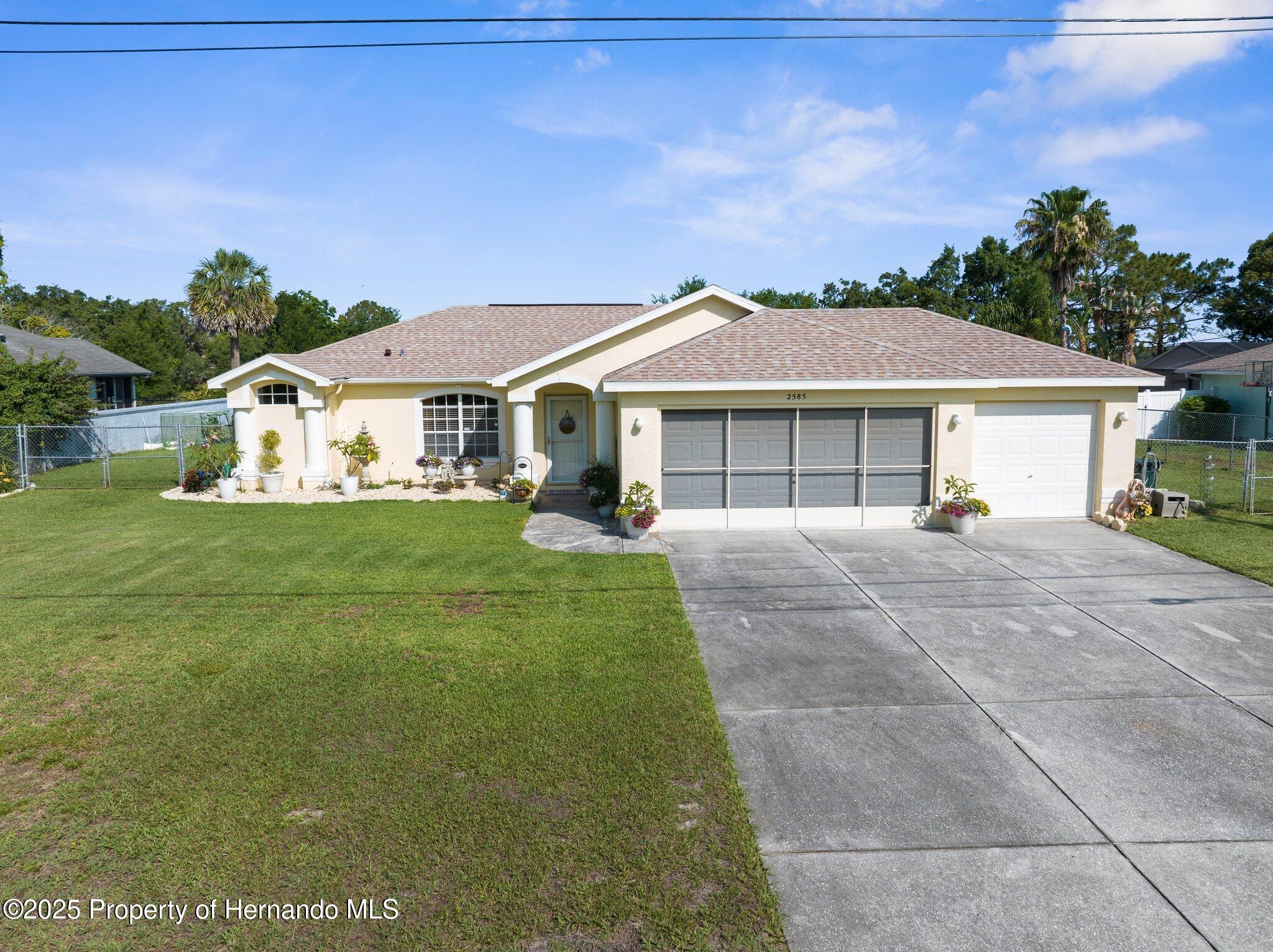 2585 Waterfall Drive, Spring Hill, Florida image 3