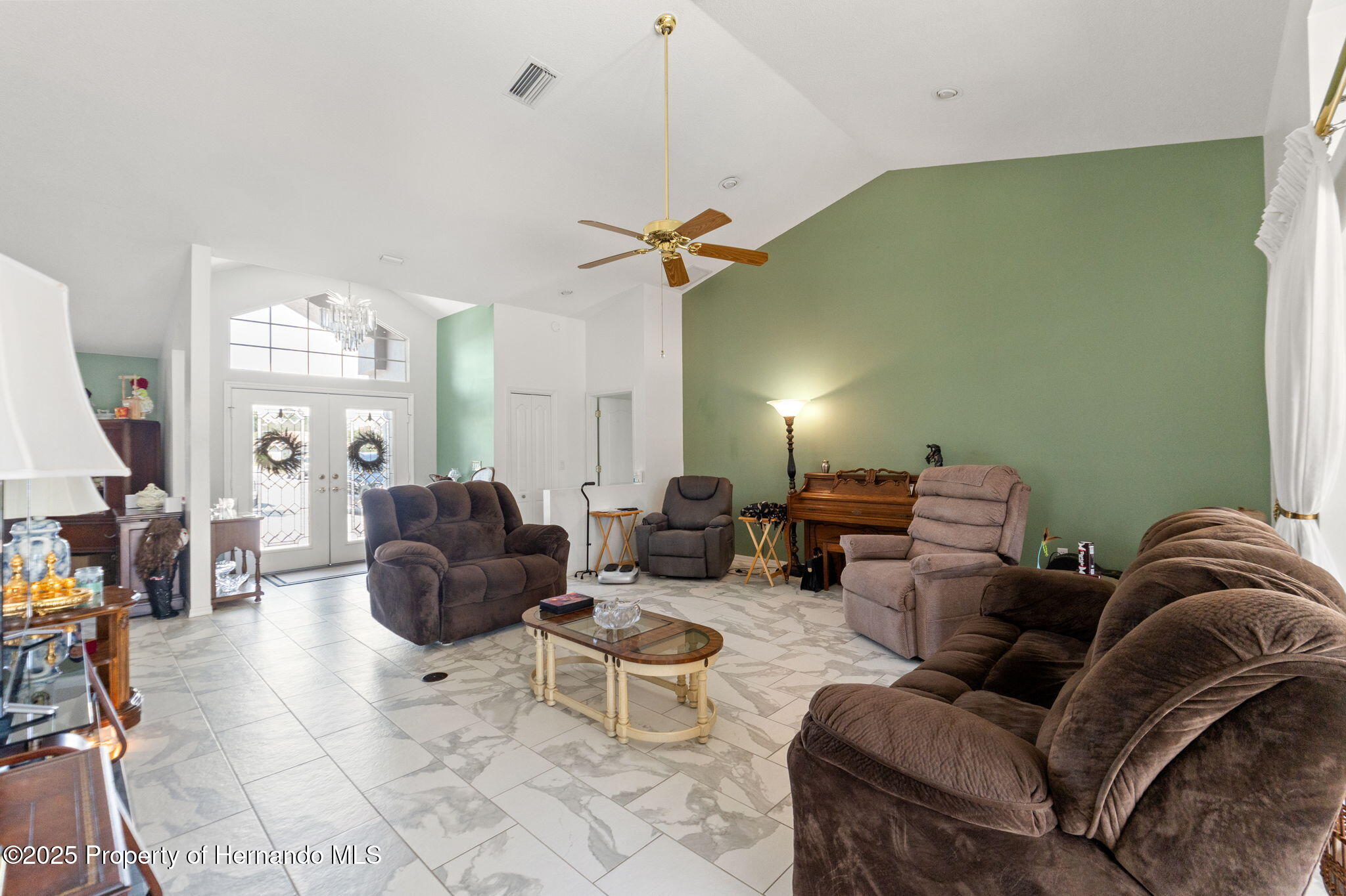 9276 Ashley Drive, Weeki Wachee, Florida image 7