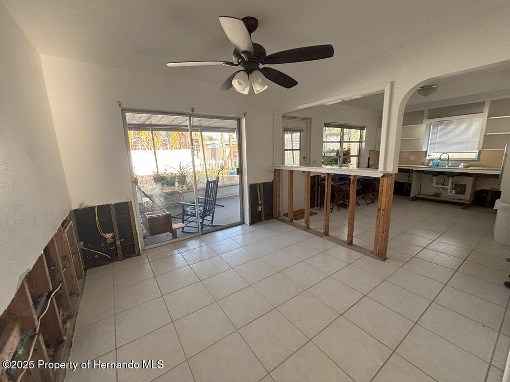2818 46 Street, Gulfport, Florida image 10