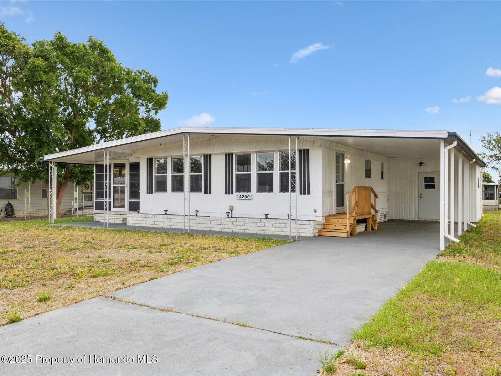 14200 Sandhurst Street, Brooksville, Florida image 1