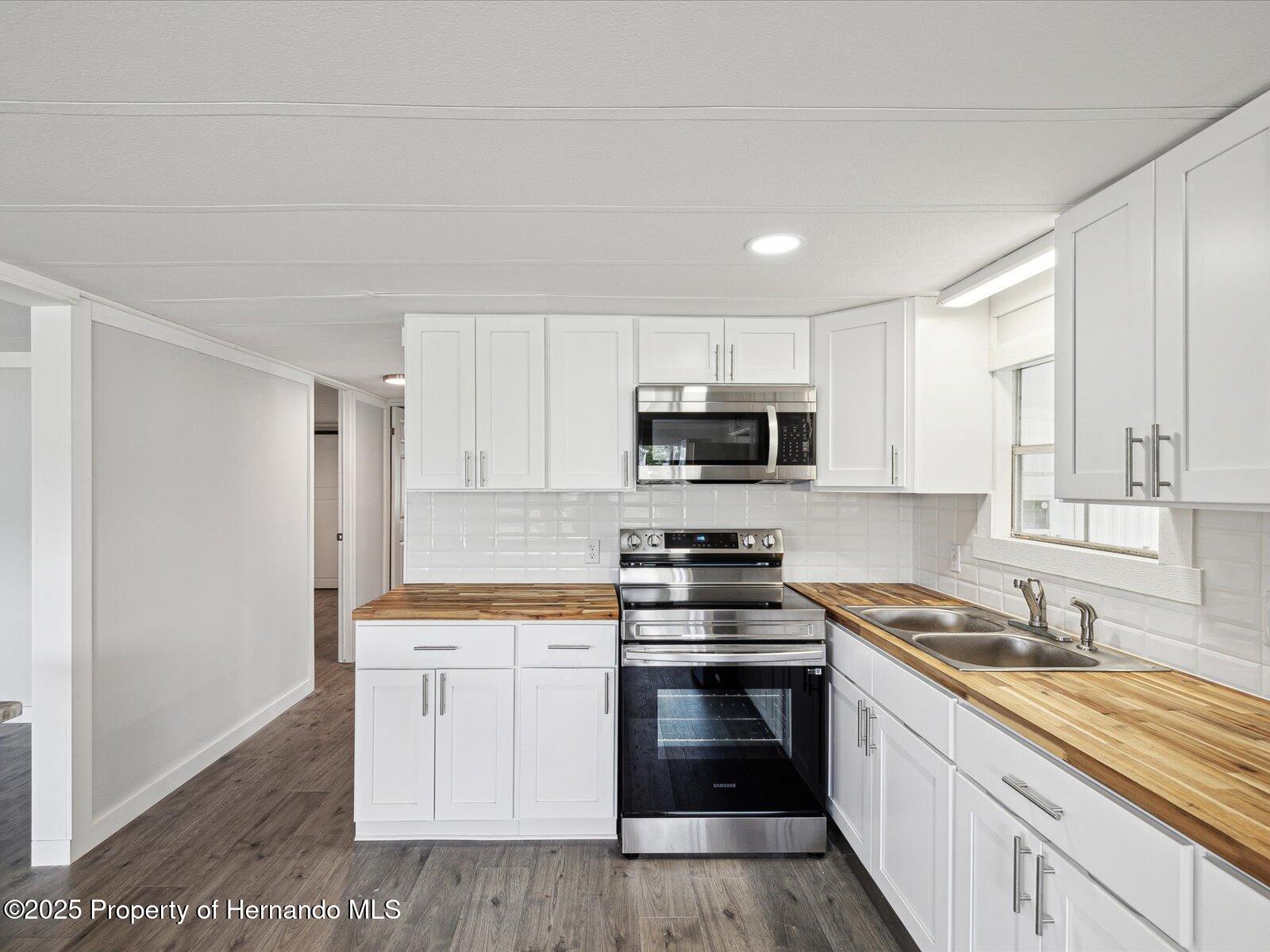 14200 Sandhurst Street, Brooksville, Florida image 10