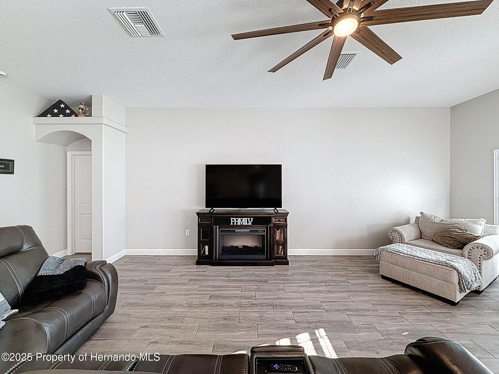 11160 Gyrafalcon Avenue, Weeki Wachee, Florida image 13