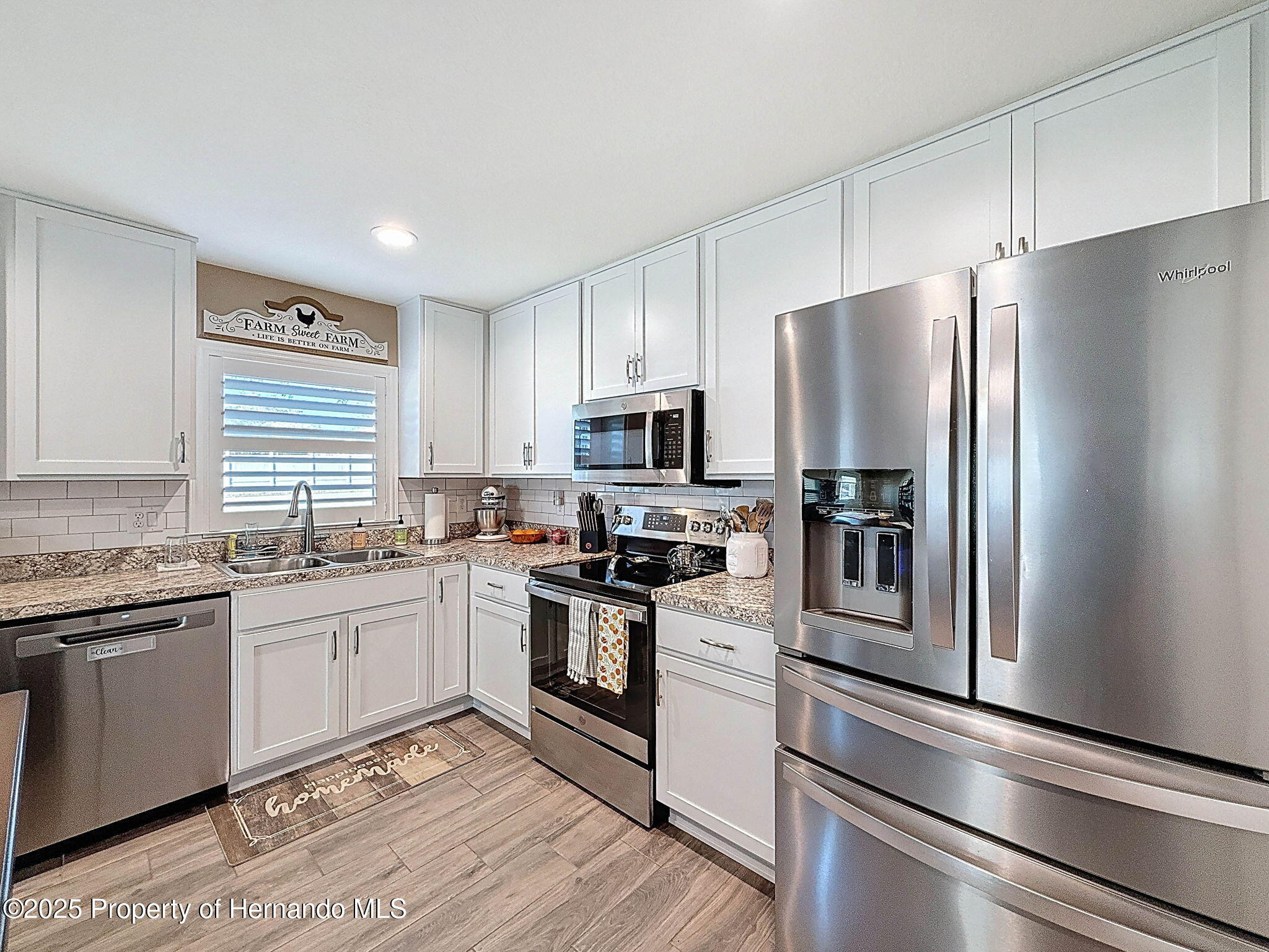 11160 Gyrafalcon Avenue, Weeki Wachee, Florida image 41