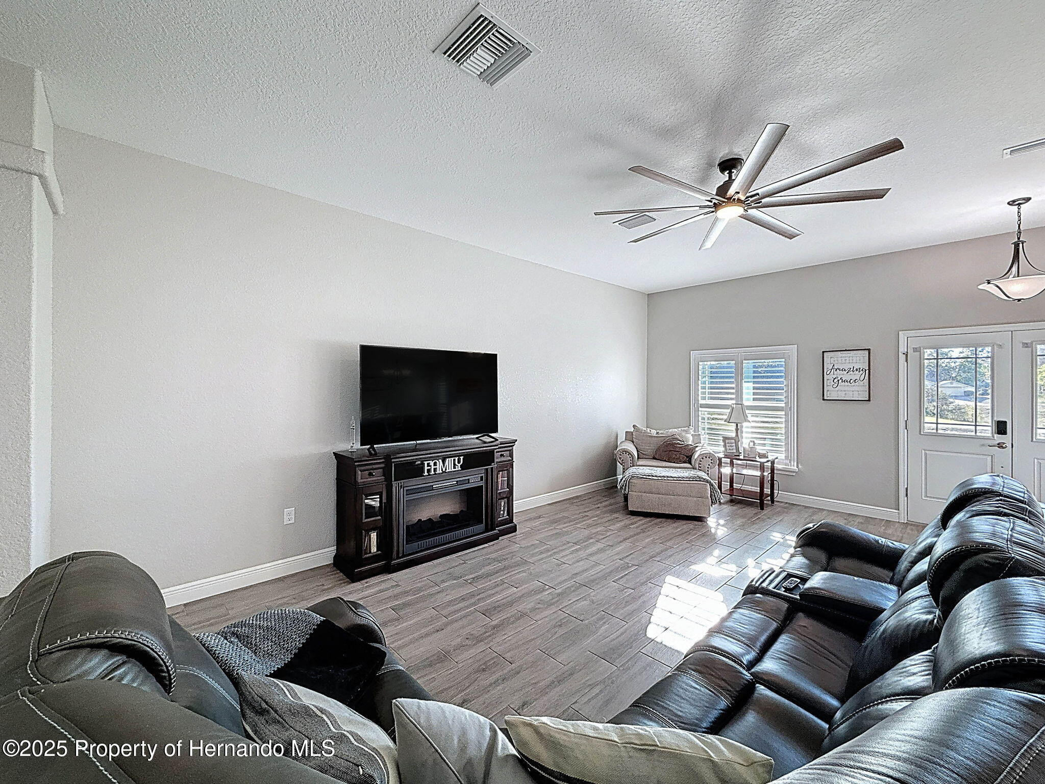 11160 Gyrafalcon Avenue, Weeki Wachee, Florida image 12