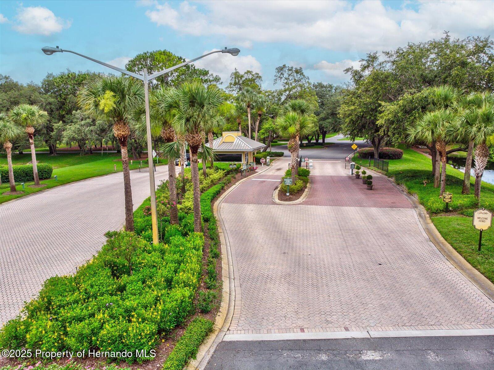 10187 Holly Berry Drive, Weeki Wachee, Florida image 45