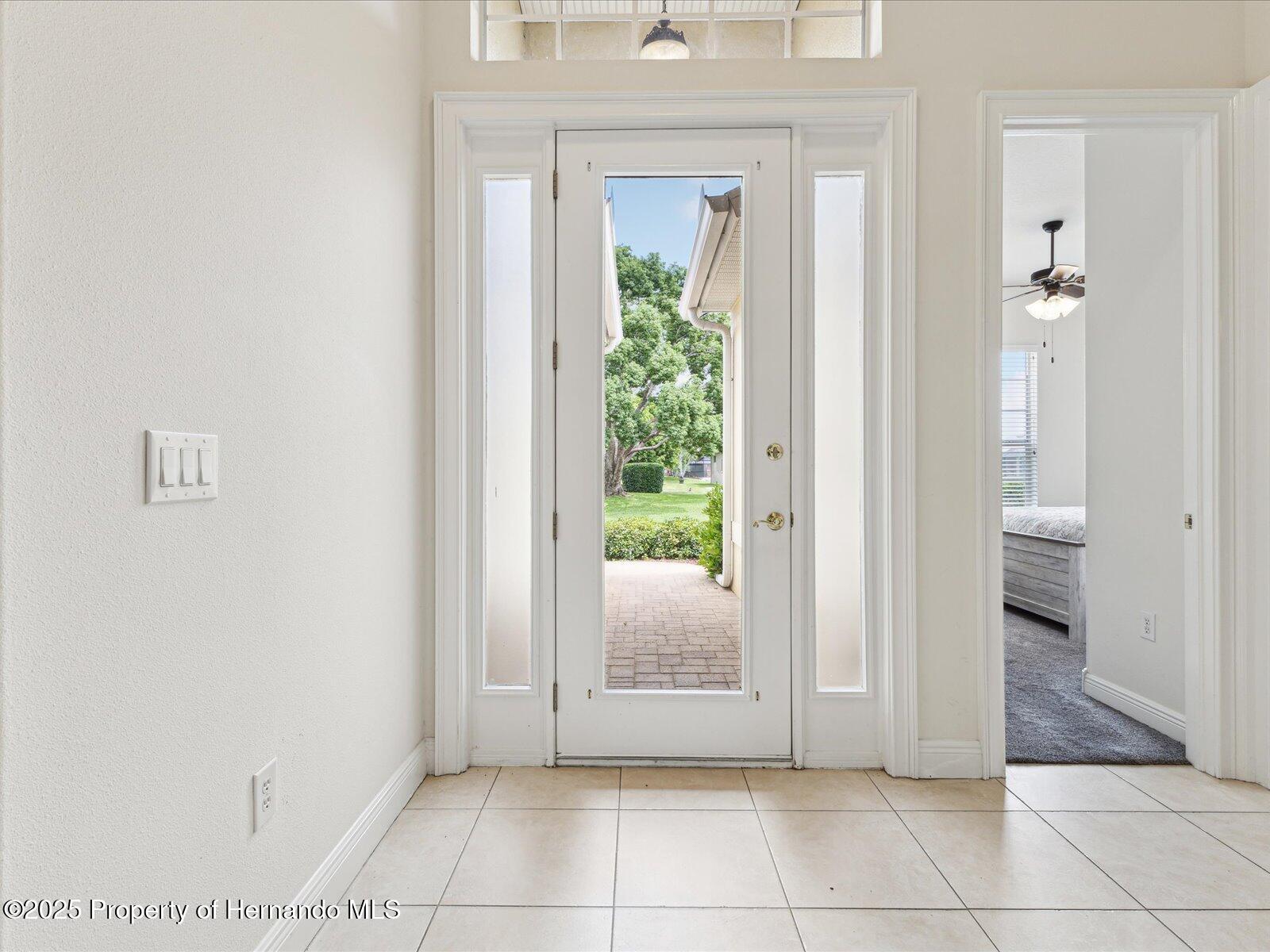 10187 Holly Berry Drive, Weeki Wachee, Florida image 3
