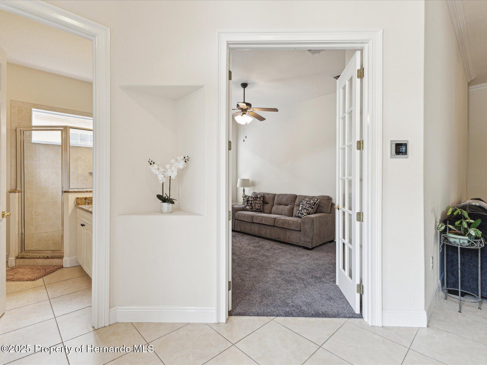 10187 Holly Berry Drive, Weeki Wachee, Florida image 6