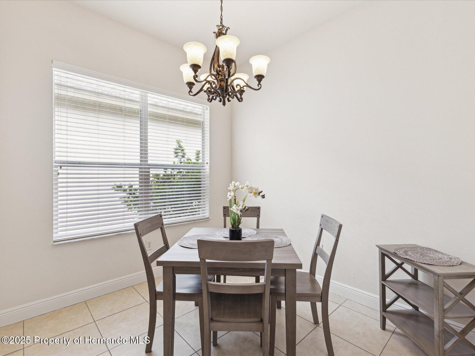 10187 Holly Berry Drive, Weeki Wachee, Florida image 10