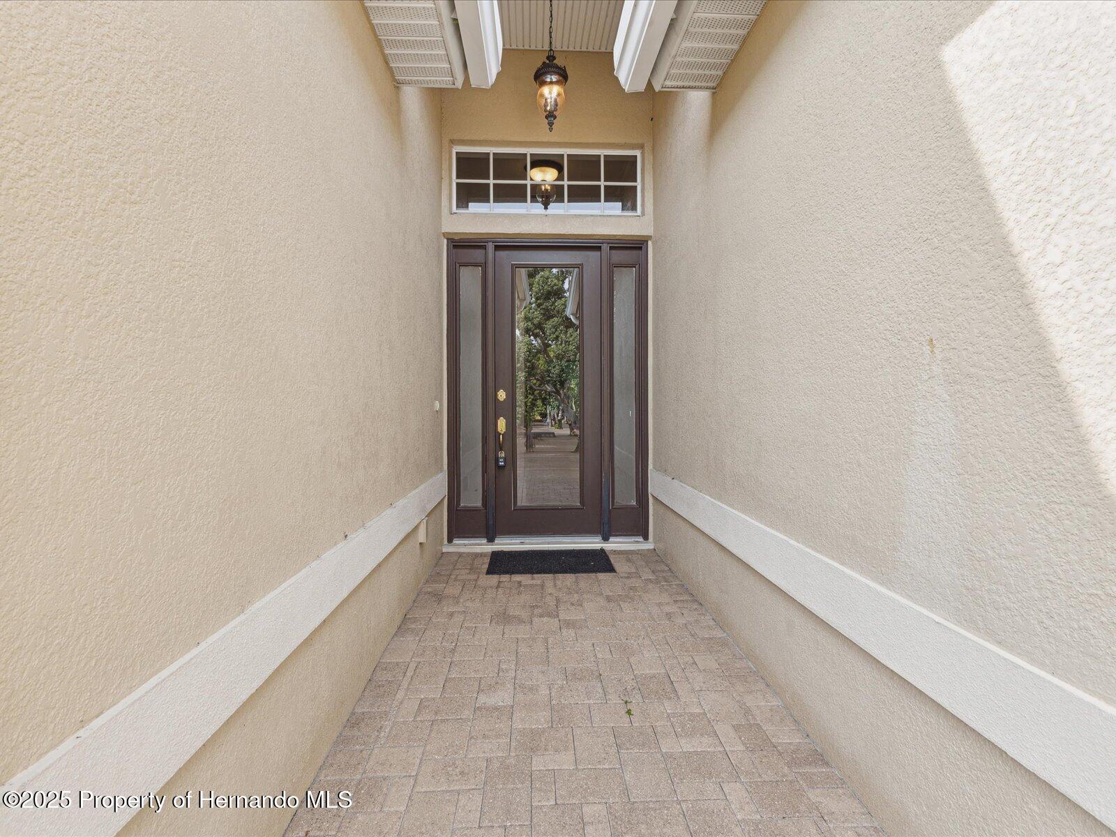 10187 Holly Berry Drive, Weeki Wachee, Florida image 36