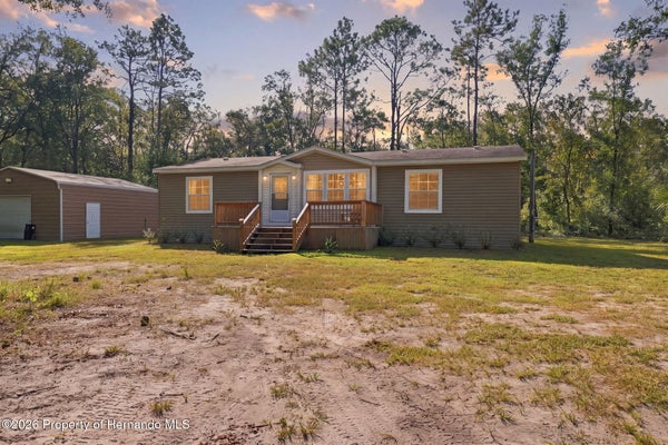 6064 DESALES ST, BROOKSVILLE, FL 34604 - Image 03082f6a82cbcbf4885d2e6f8e126f4e/2656912606