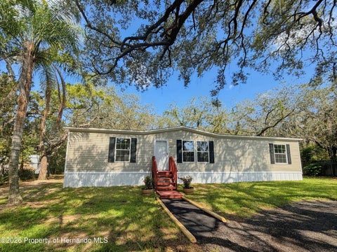 Mobile Home For Sale - 3325 Keye Drive<br/> Hernando County, Weeki Wachee, FL 34606
