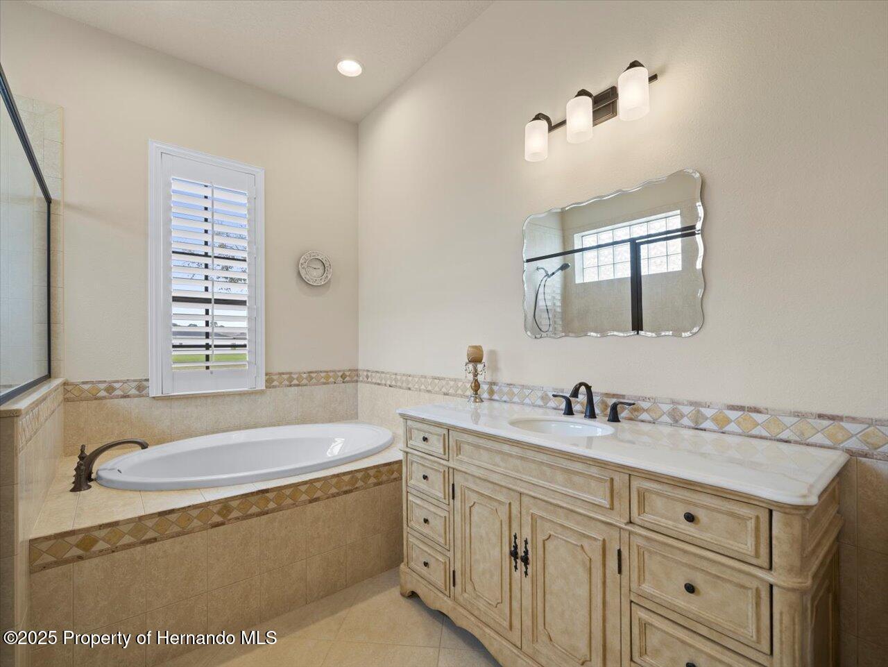8373 Maybelle Drive, Weeki Wachee, Florida image 37