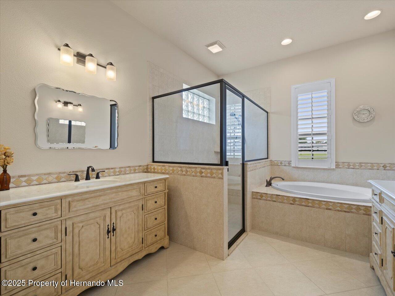 8373 Maybelle Drive, Weeki Wachee, Florida image 36