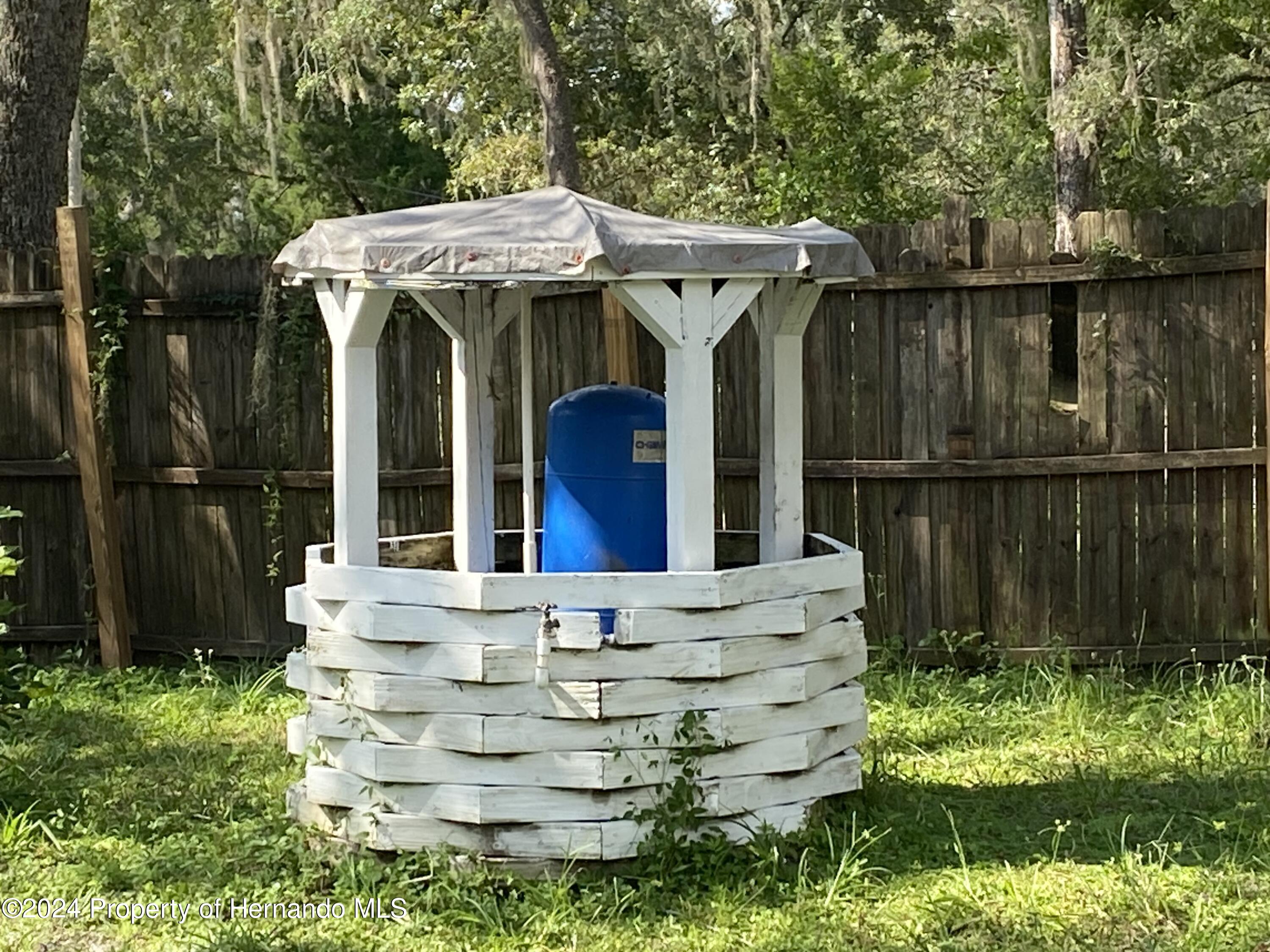 4332 Pocahontas Drive, Dade City, Florida image 4