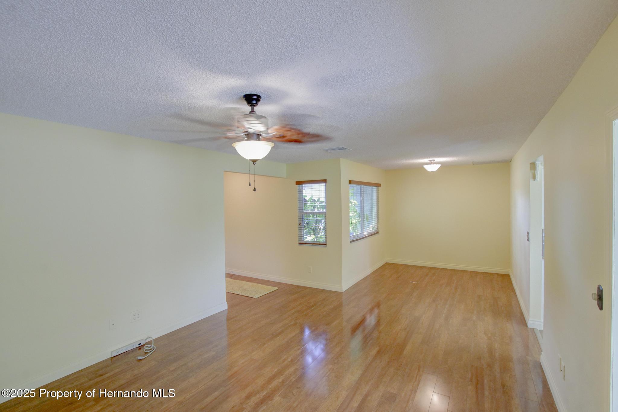 7662 St Andrews Boulevard, Weeki Wachee, Florida image 10