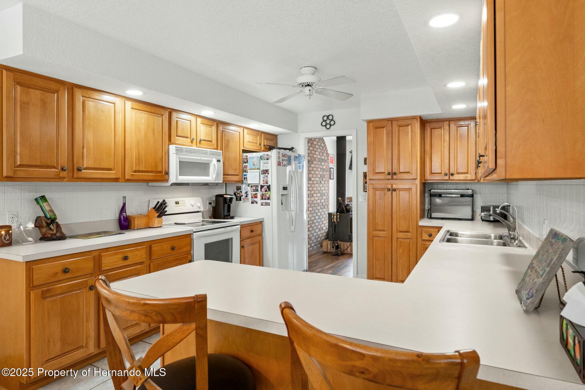 5329 Utopia Place, Brooksville, Florida image 15
