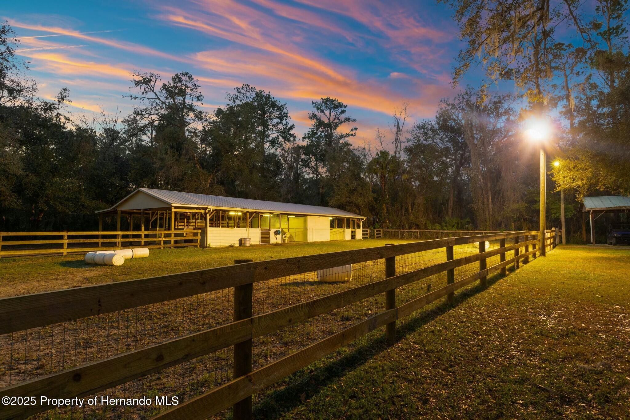 5329 Utopia Place, Brooksville, Florida image 9