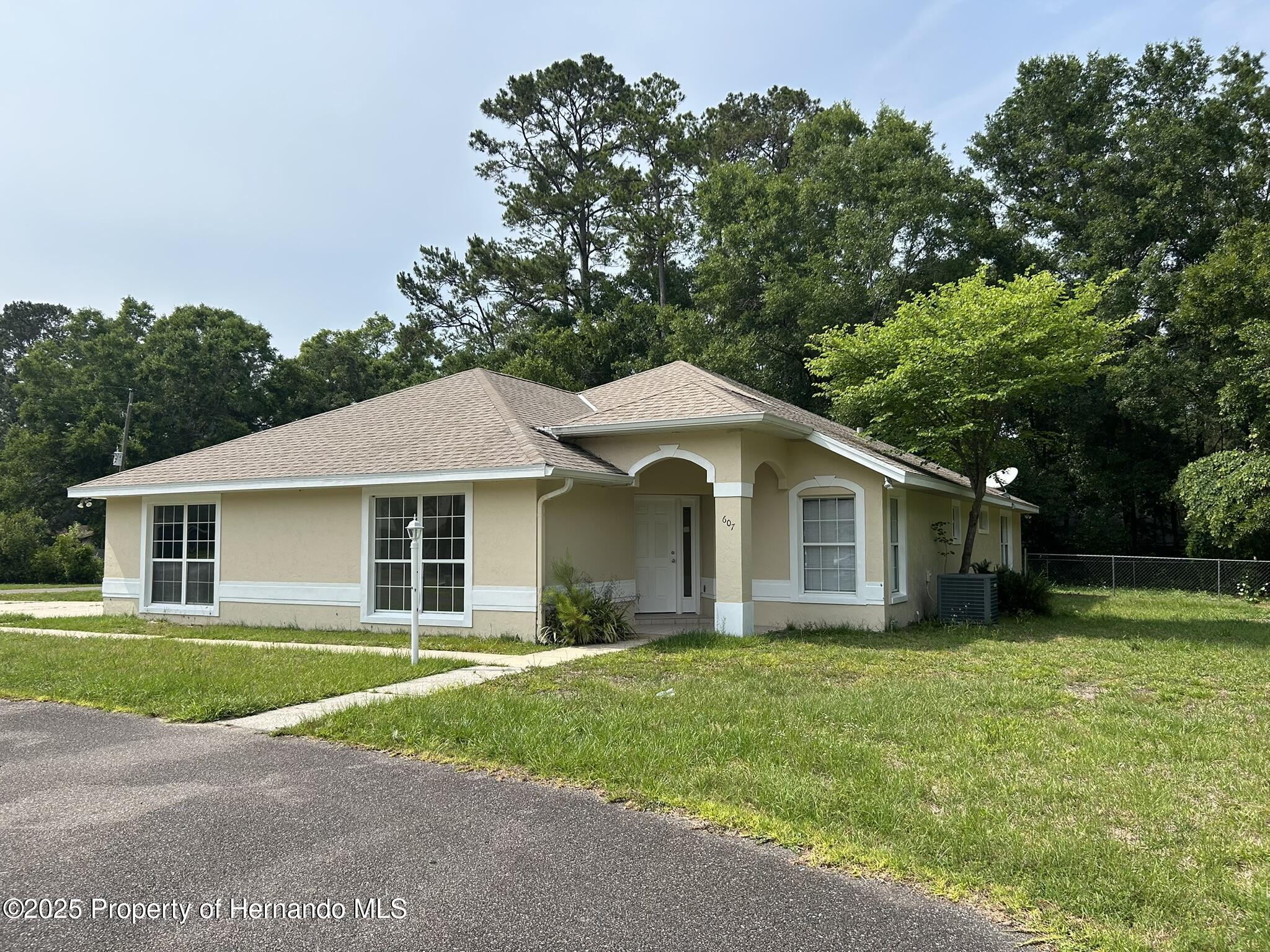 607 NE Ne 10th Blvd Boulevard, Williston, Florida image 1