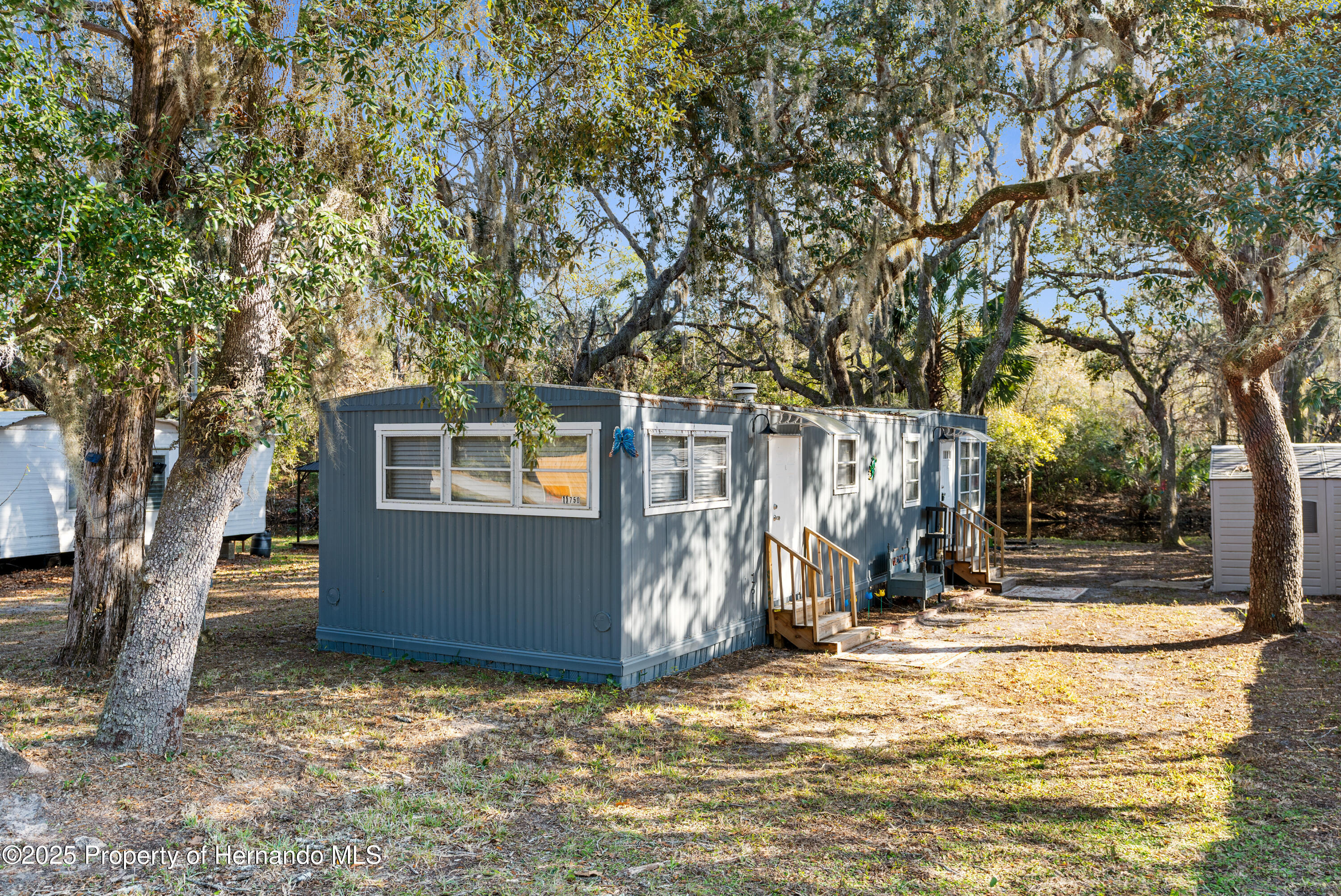 11750 E Cardinal Place, Floral City, Florida image 1