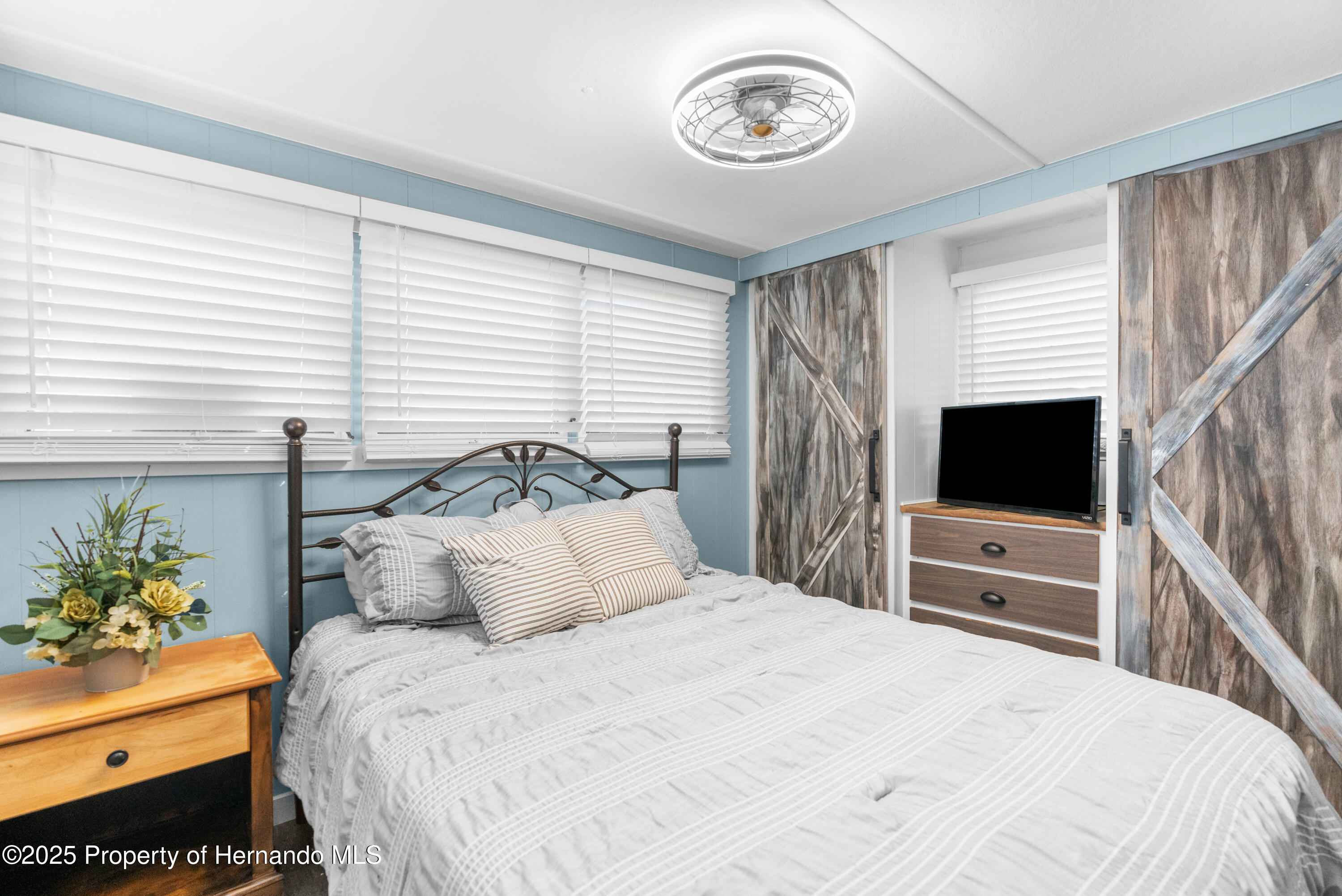 11750 E Cardinal Place, Floral City, Florida image 11