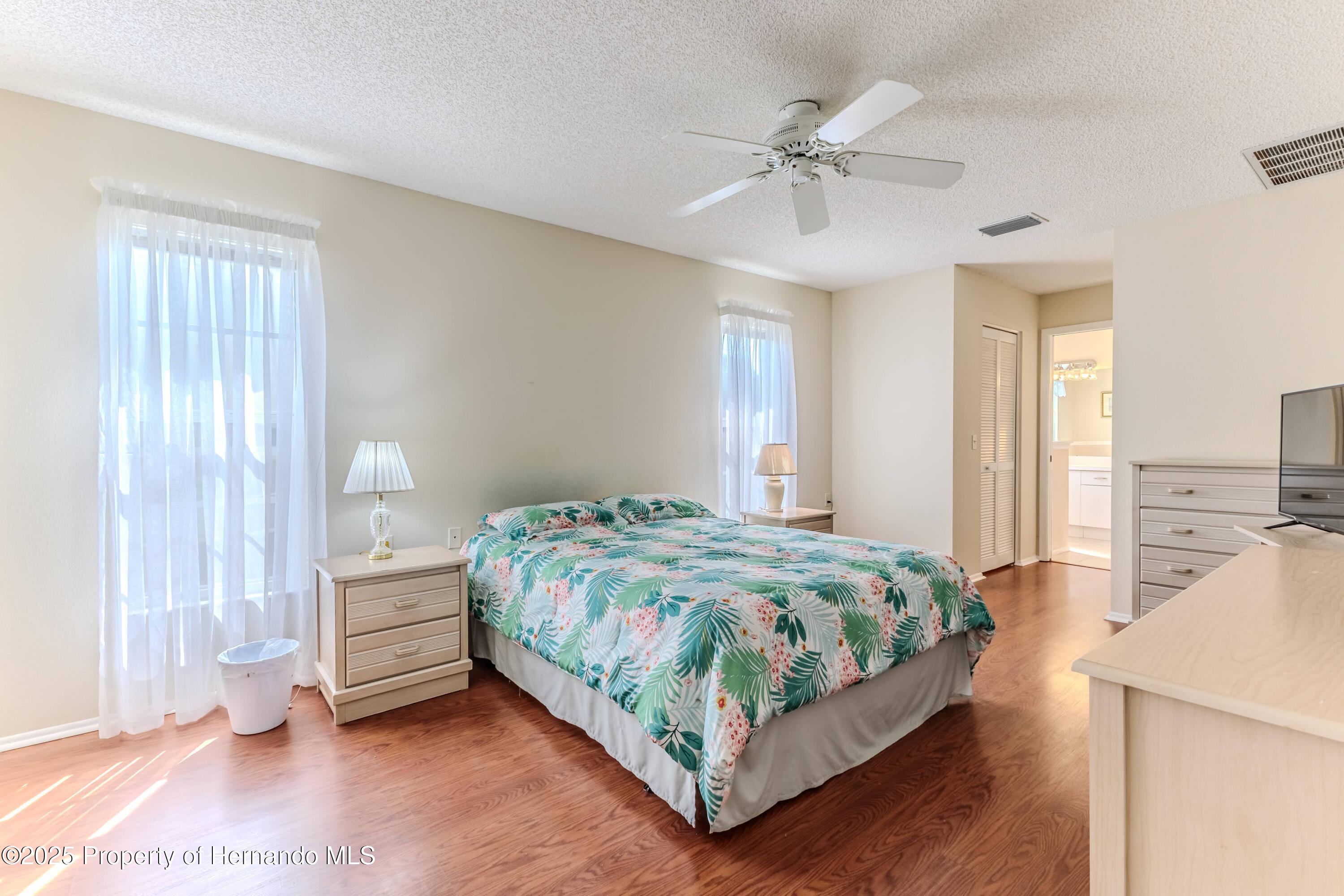 7499 Blue Skies Drive, Spring Hill, Florida image 30