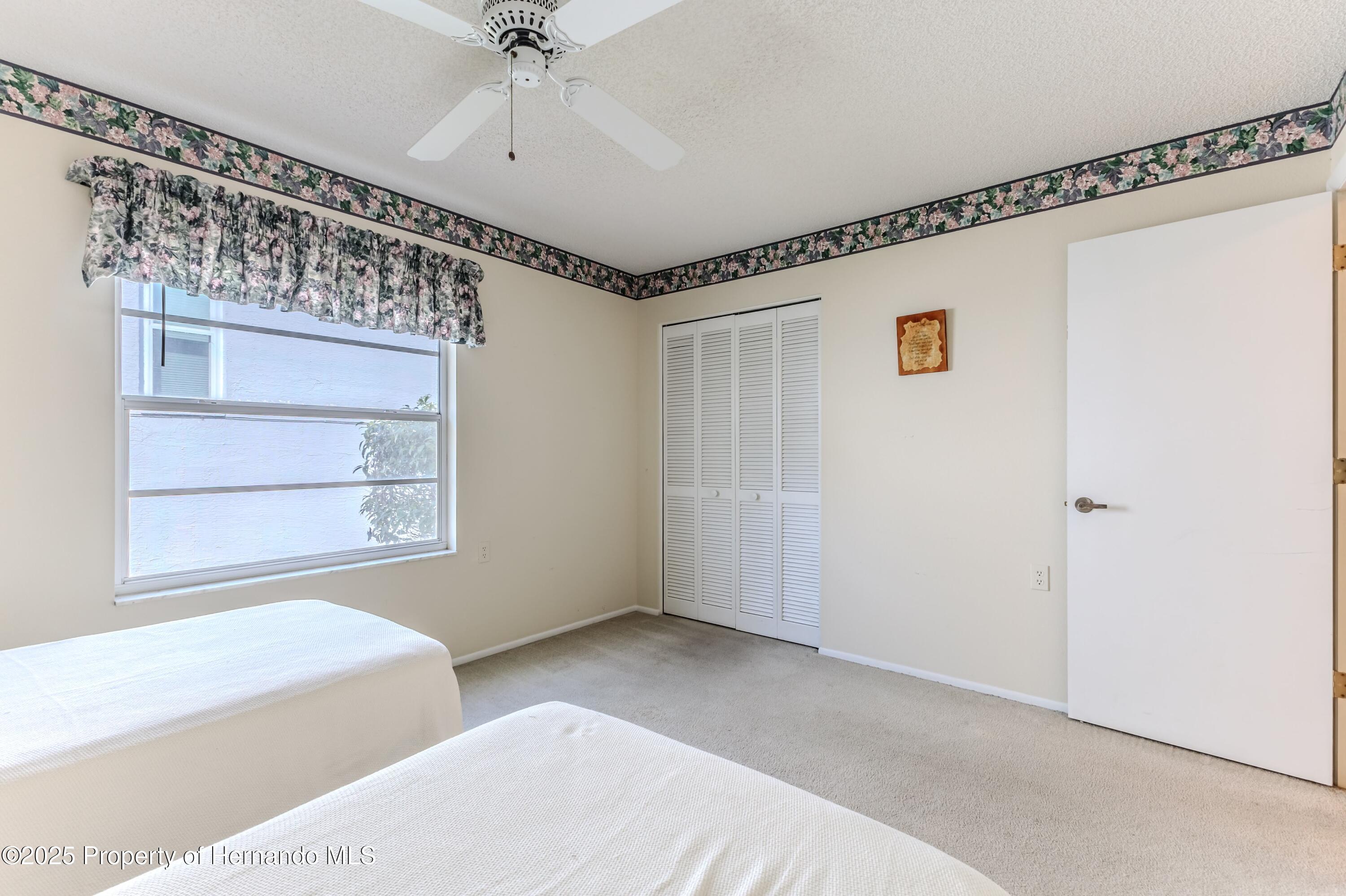 7499 Blue Skies Drive, Spring Hill, Florida image 47