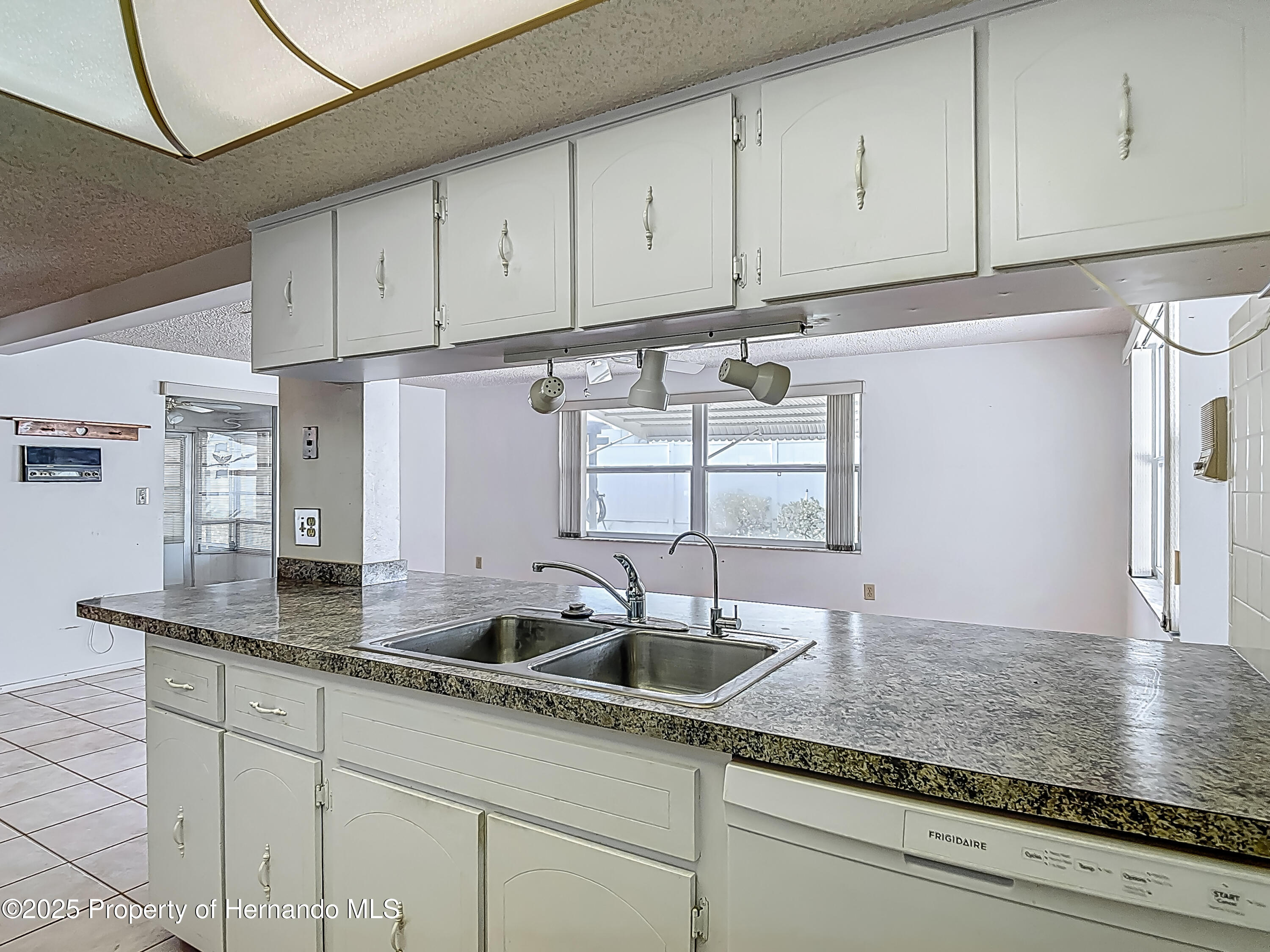 7736 Gaston Drive, Port Richey, Florida image 23