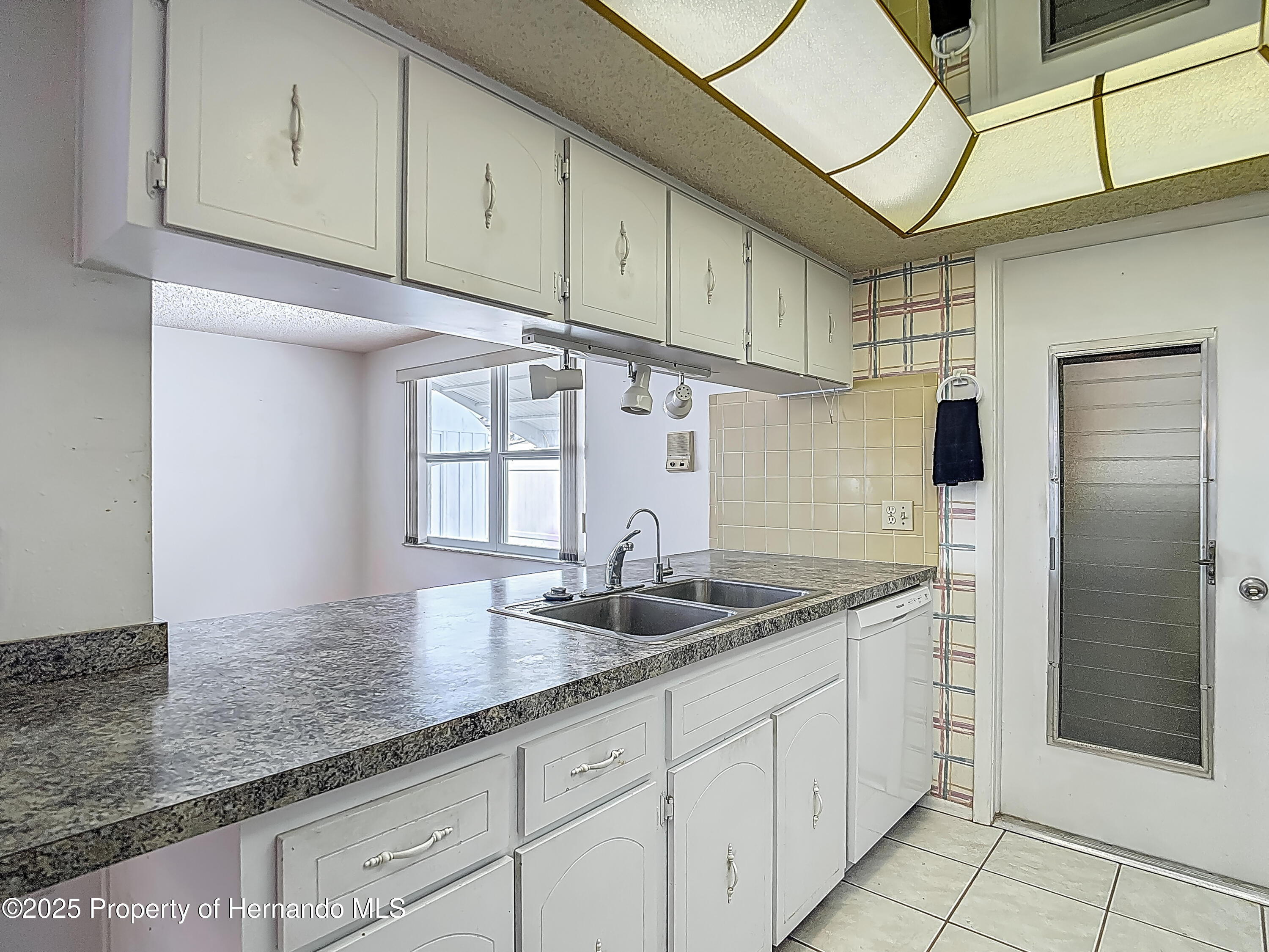 7736 Gaston Drive, Port Richey, Florida image 20