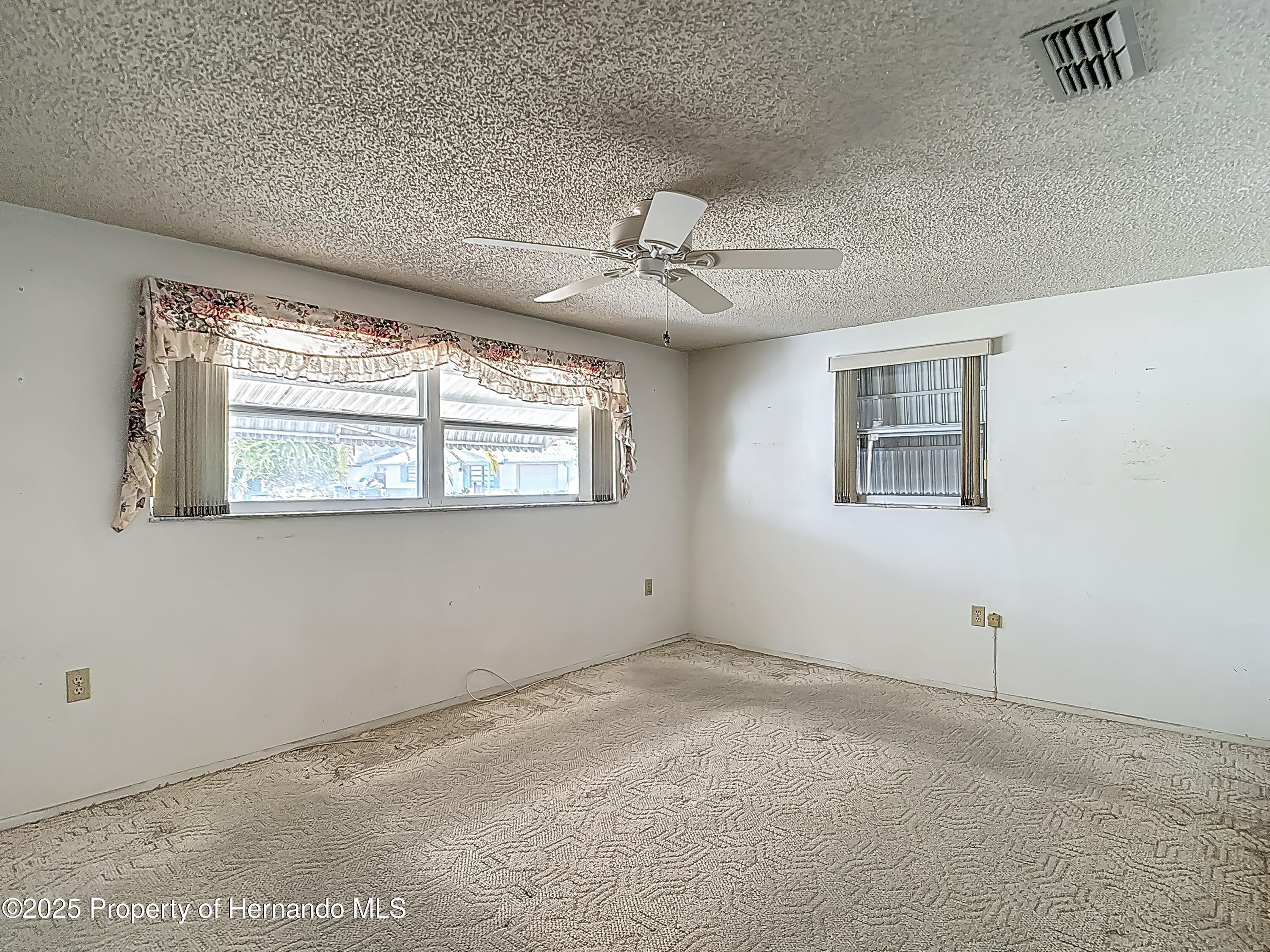7736 Gaston Drive, Port Richey, Florida image 31