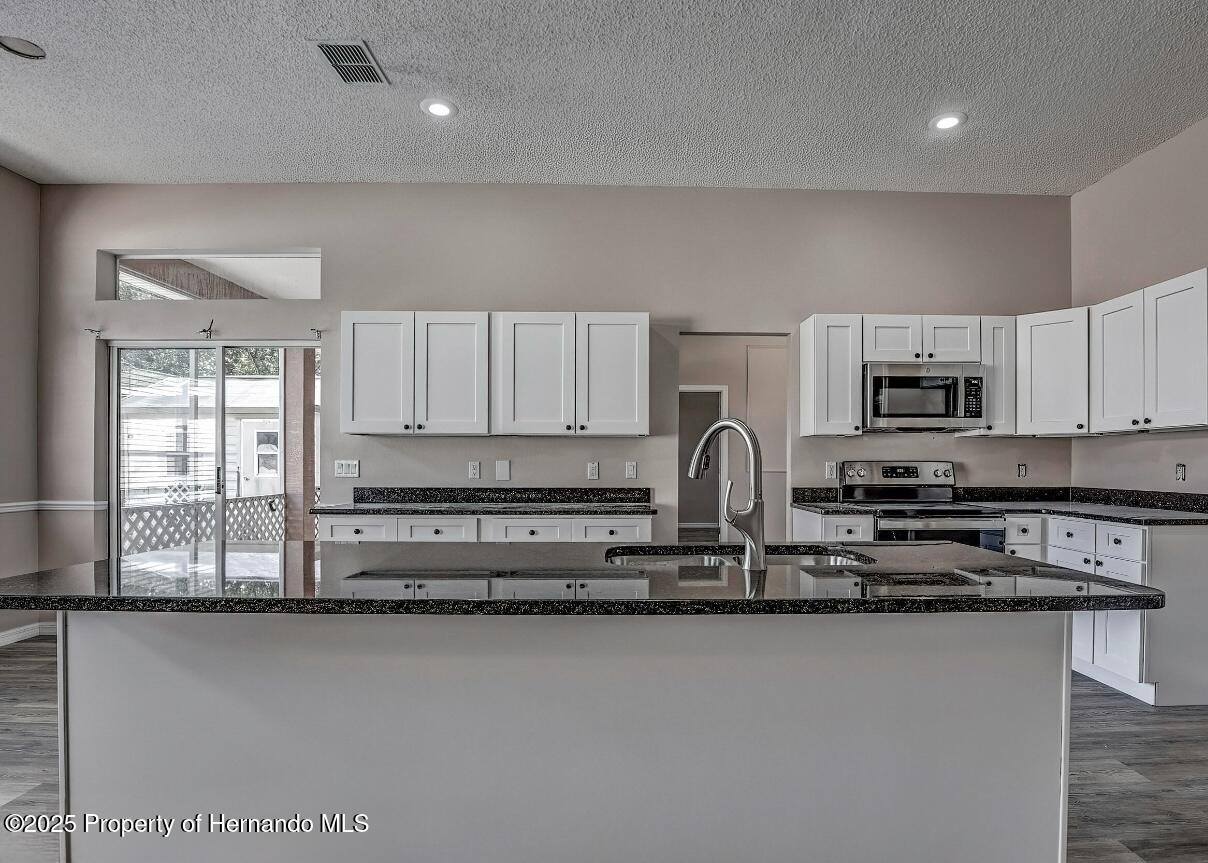 Spring Hill, Florida 34609, United States, 3 Bedrooms Bedrooms, ,2 BathroomsBathrooms,Residential,Active,24889