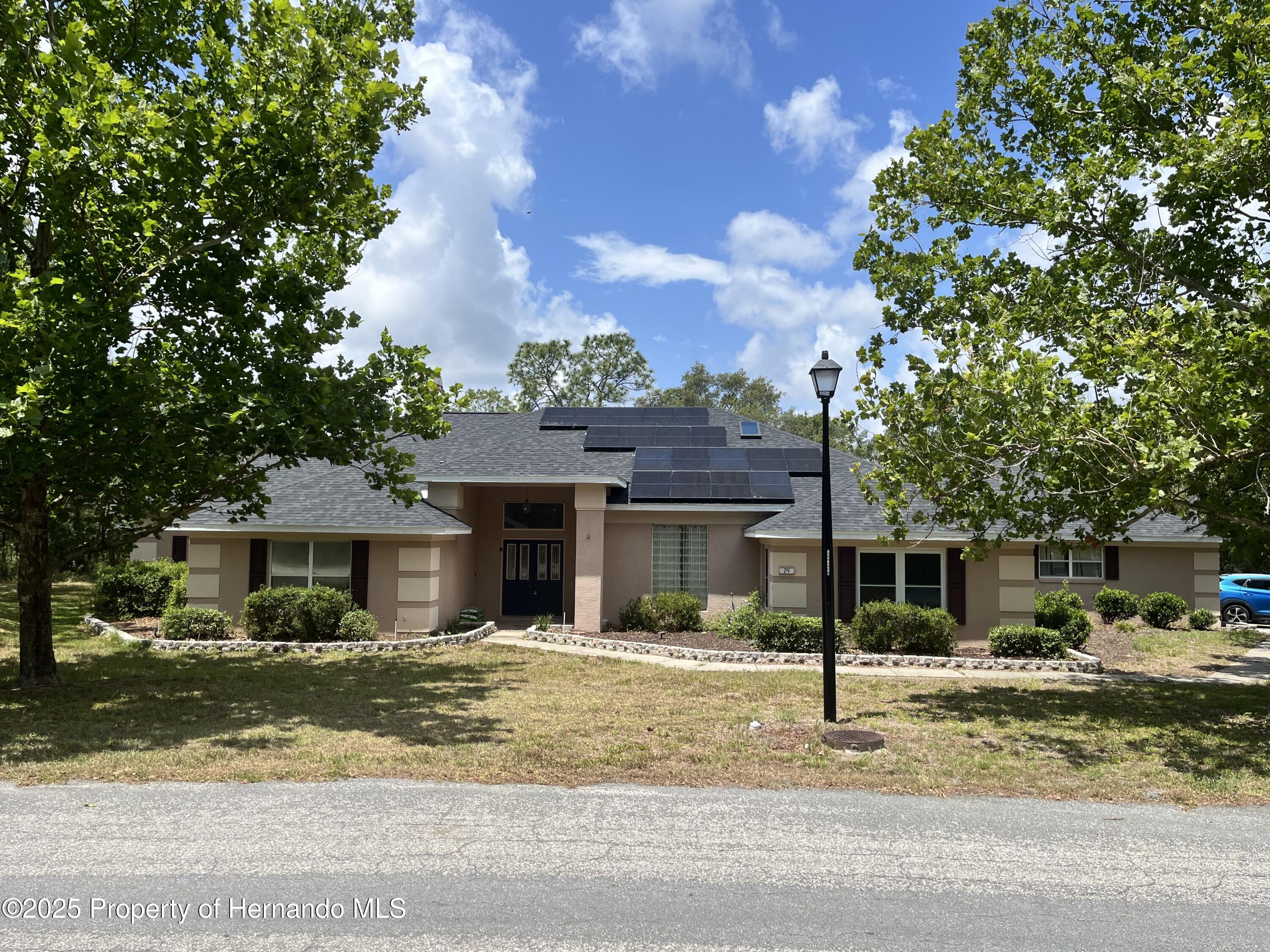 24 Black Willow Court, Homosassa, Florida image 1