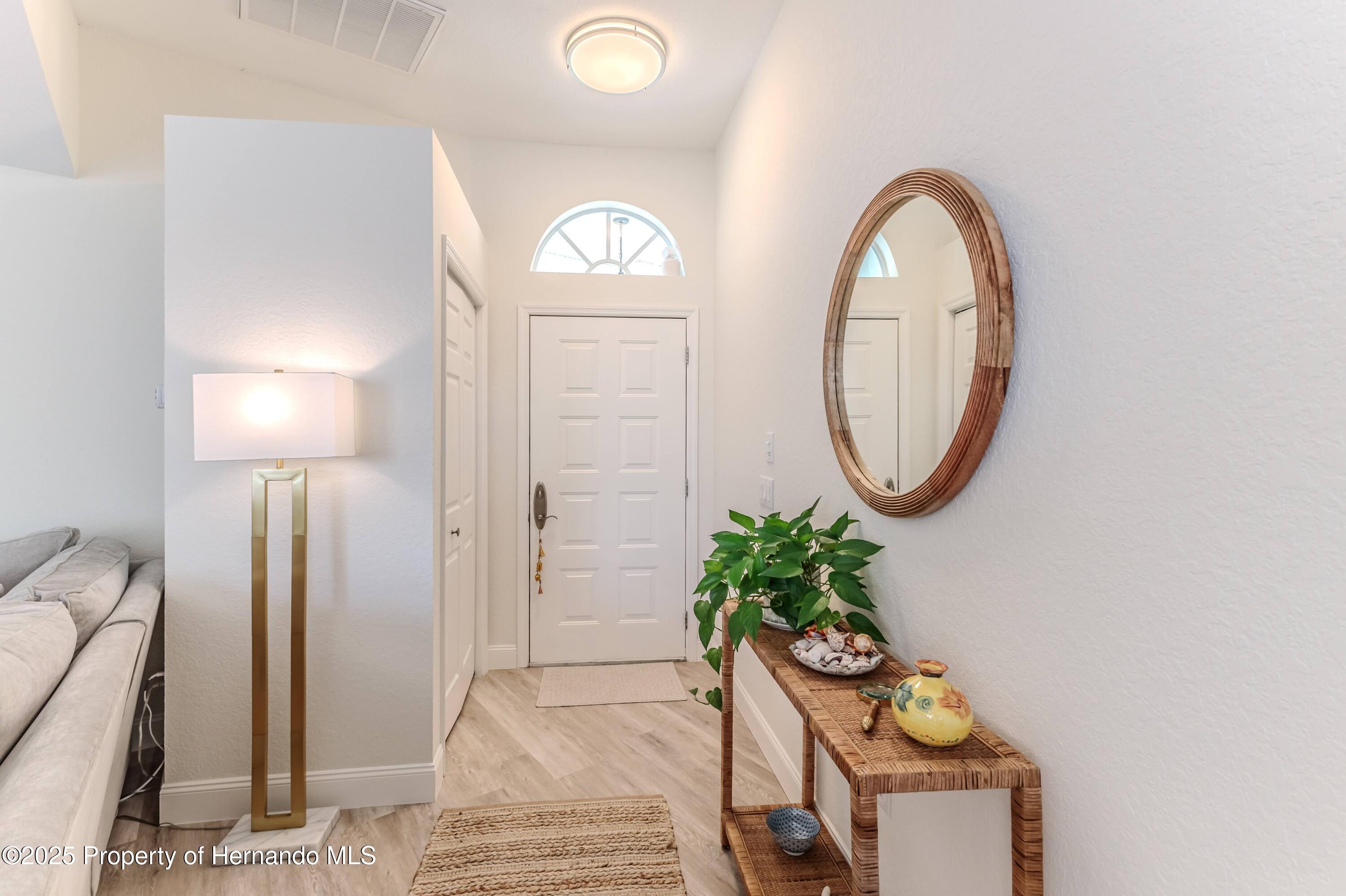 9135 Rhett Lane, Weeki Wachee, Florida image 9