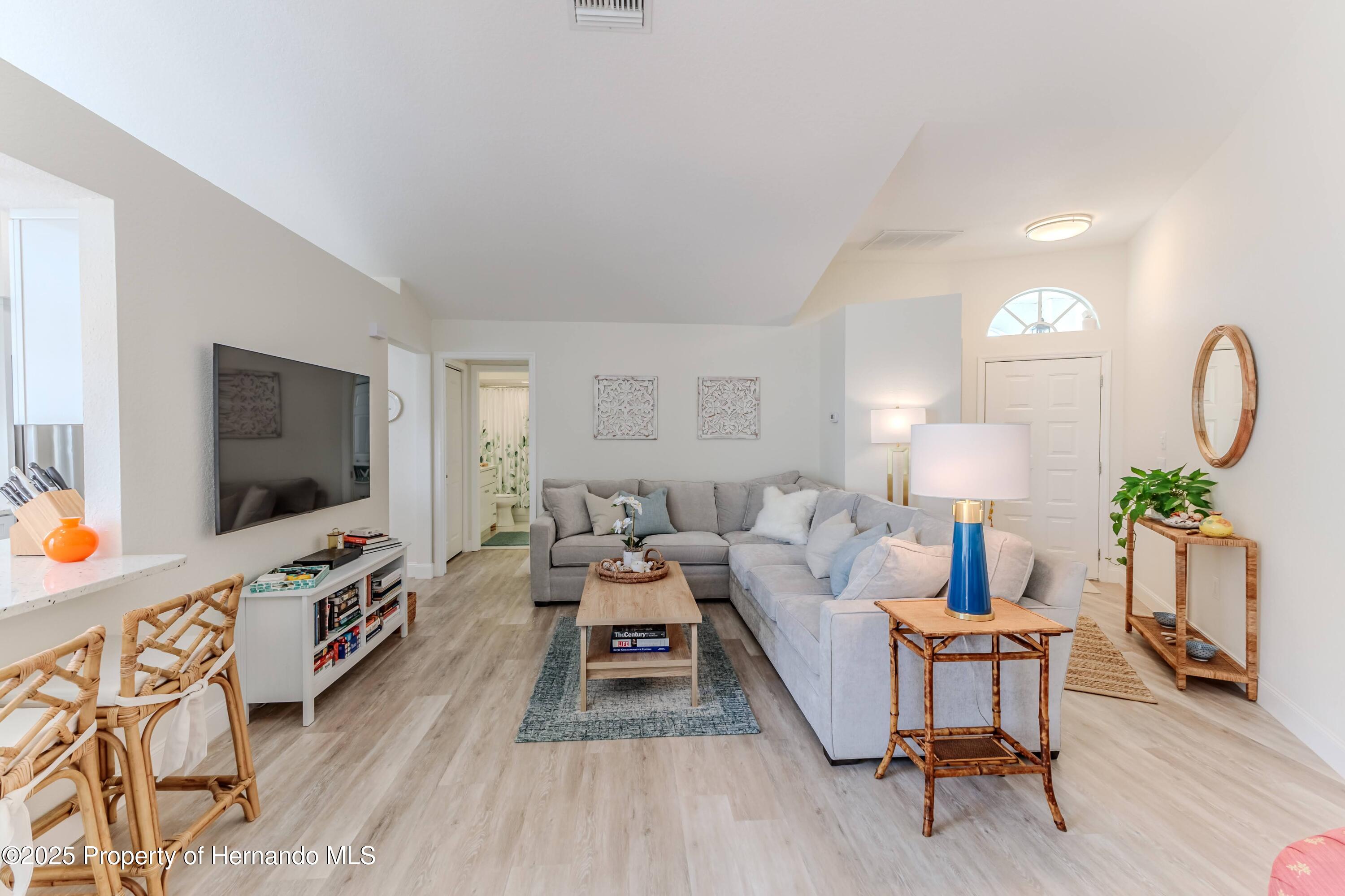 9135 Rhett Lane, Weeki Wachee, Florida image 10