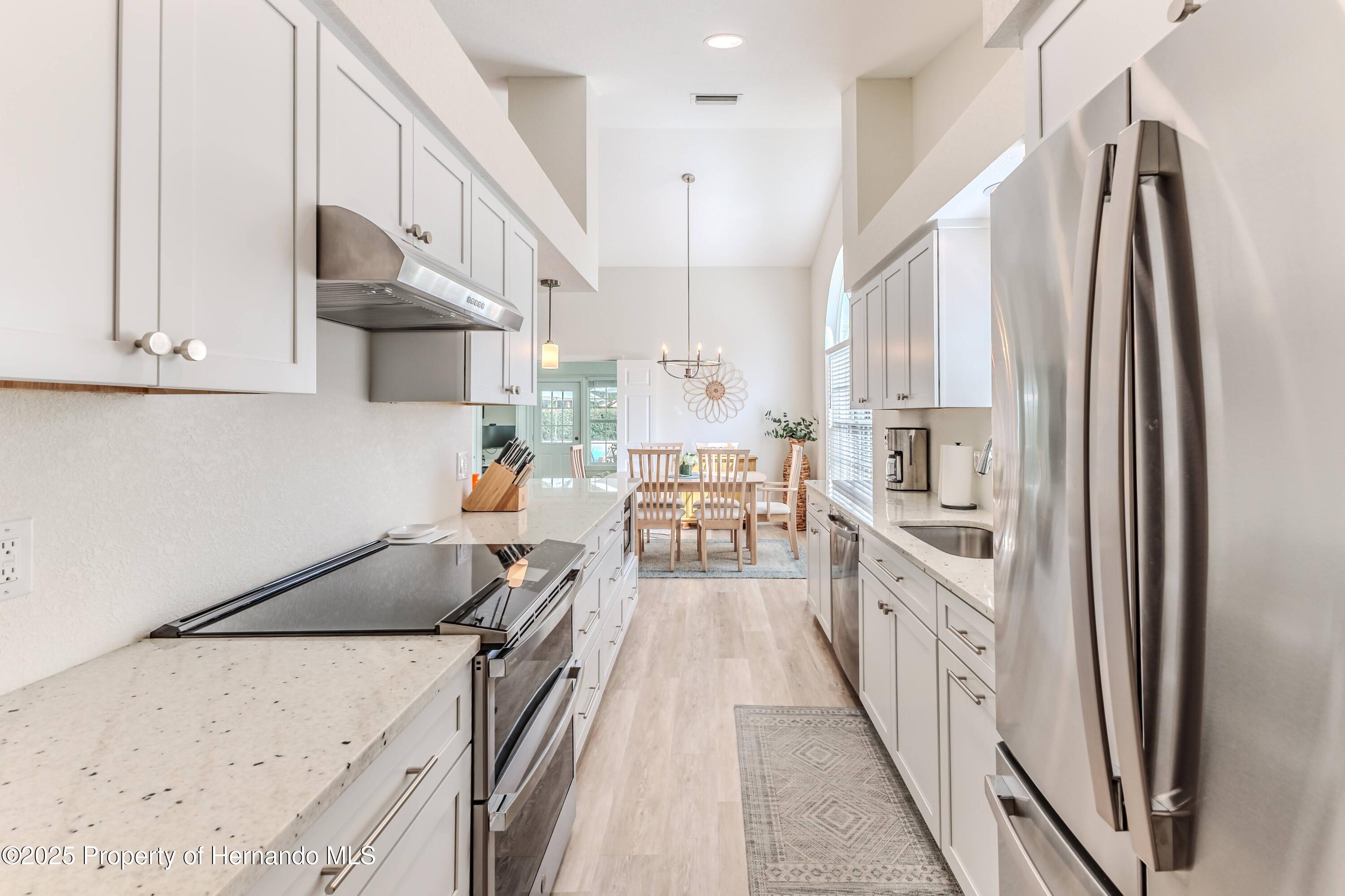 9135 Rhett Lane, Weeki Wachee, Florida image 18
