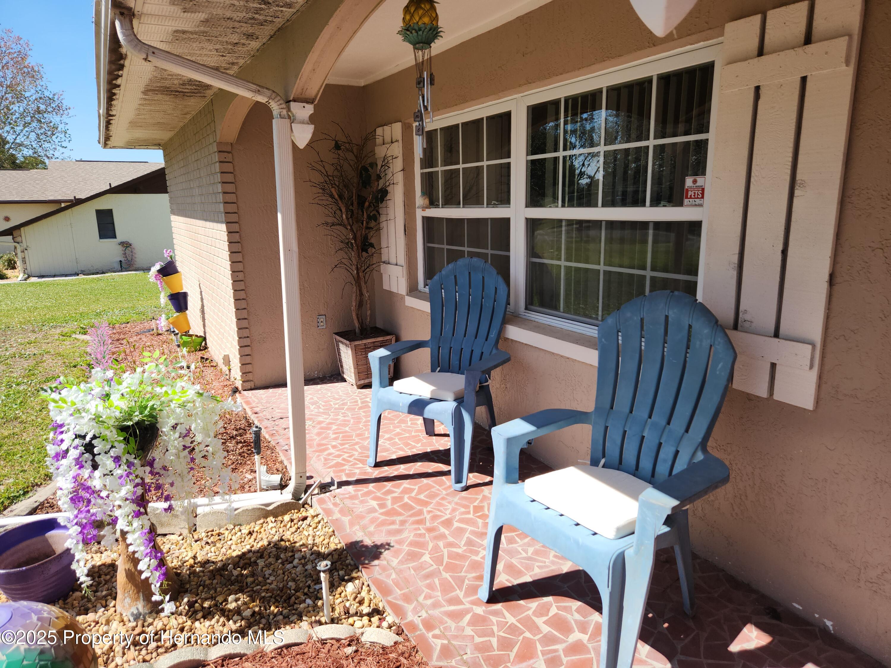 11187 Blythville Road, Spring Hill, Florida image 2