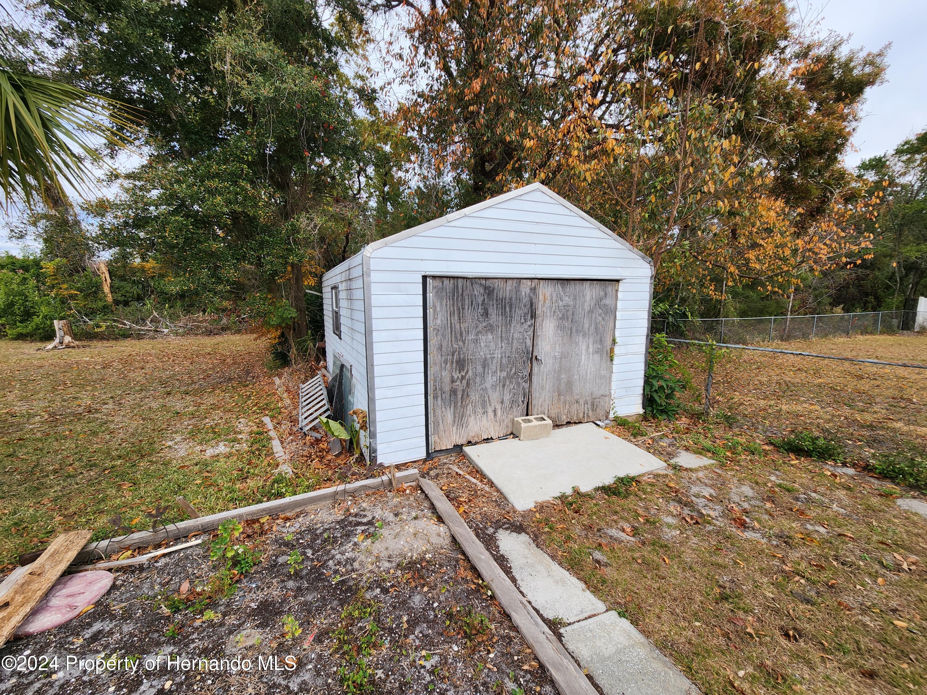11187 Blythville Road, Spring Hill, Florida image 24