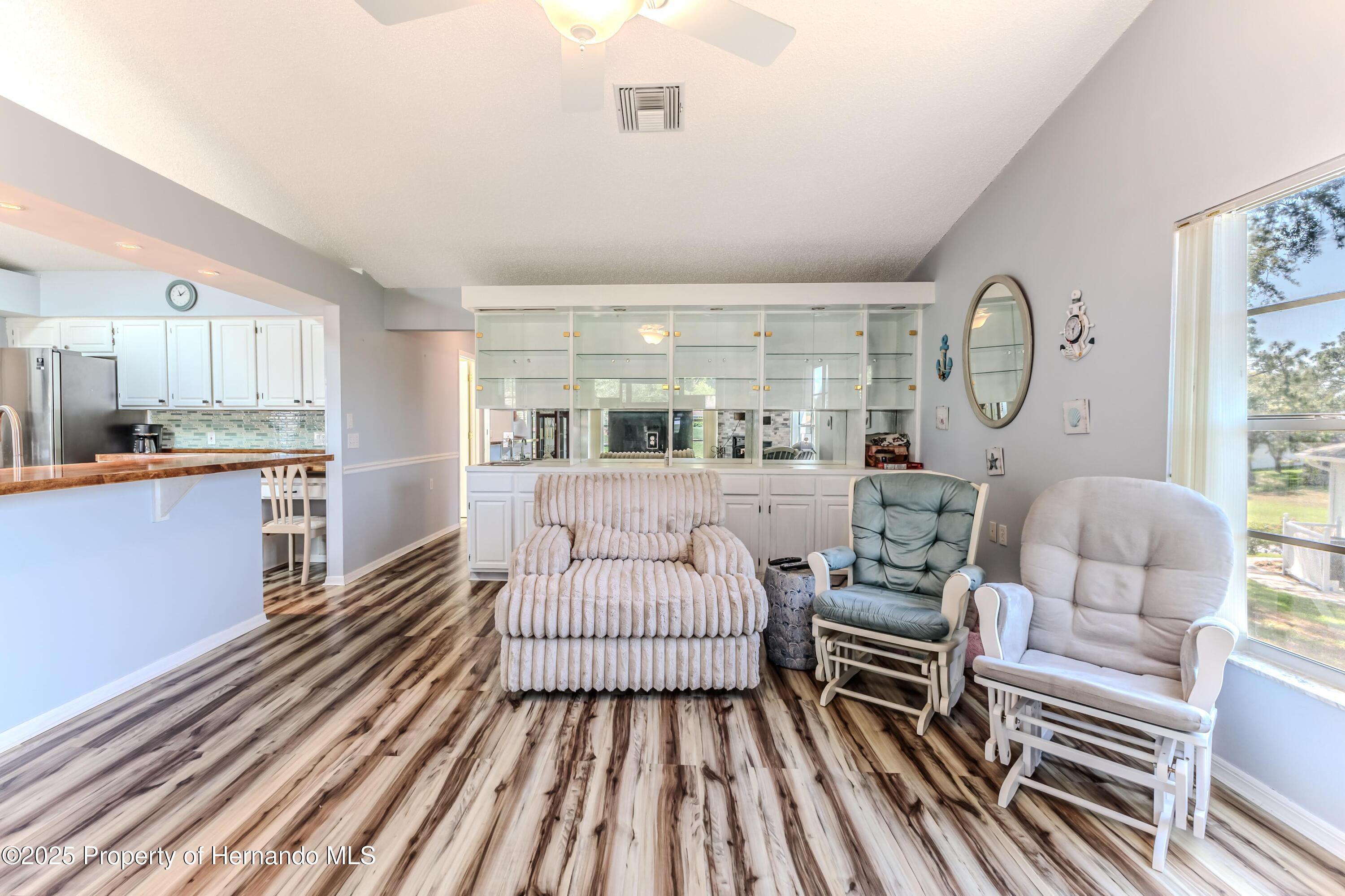 2327 Morning Glory Trail, Spring Hill, Florida image 20