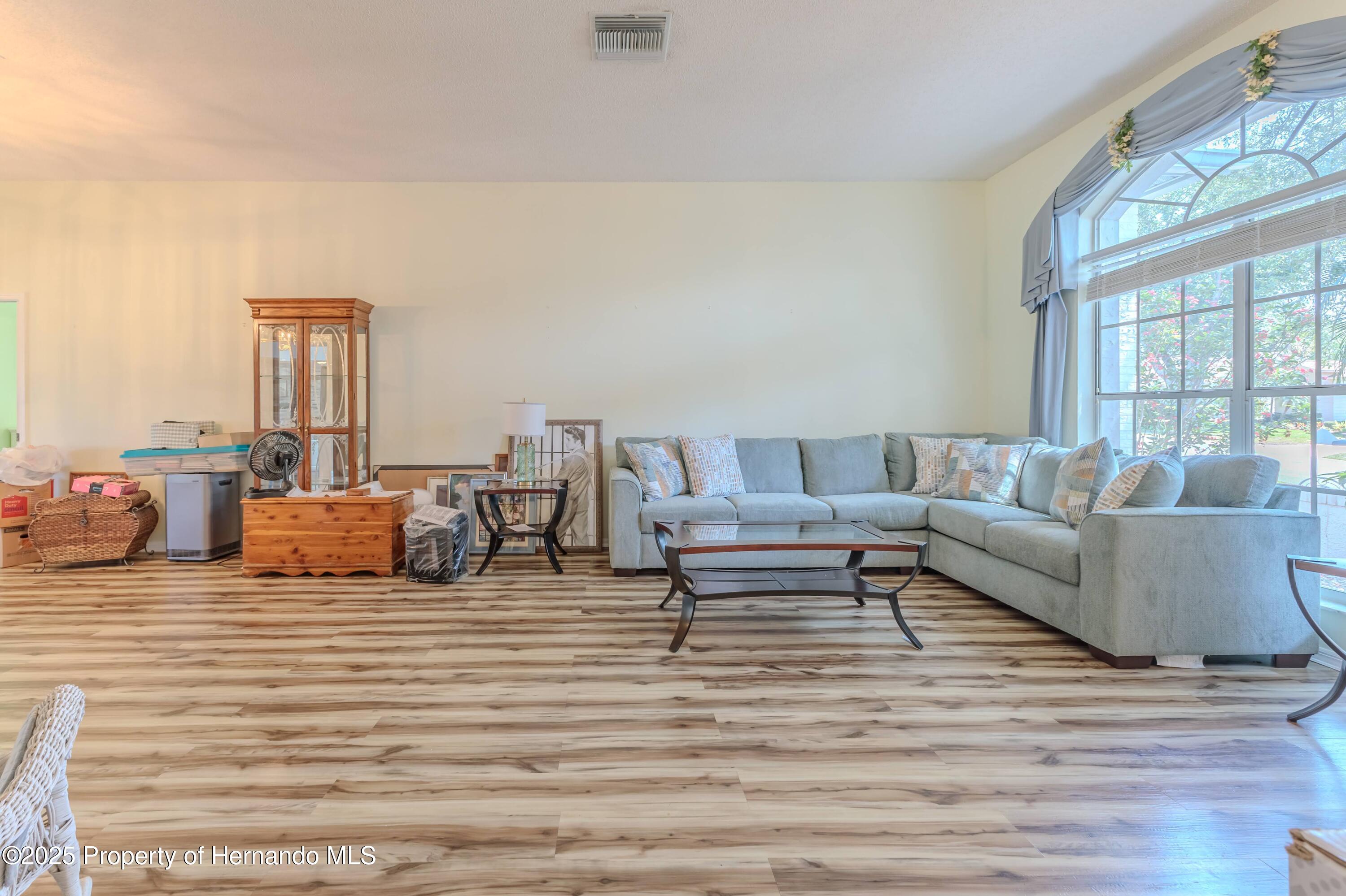 2327 Morning Glory Trail, Spring Hill, Florida image 11