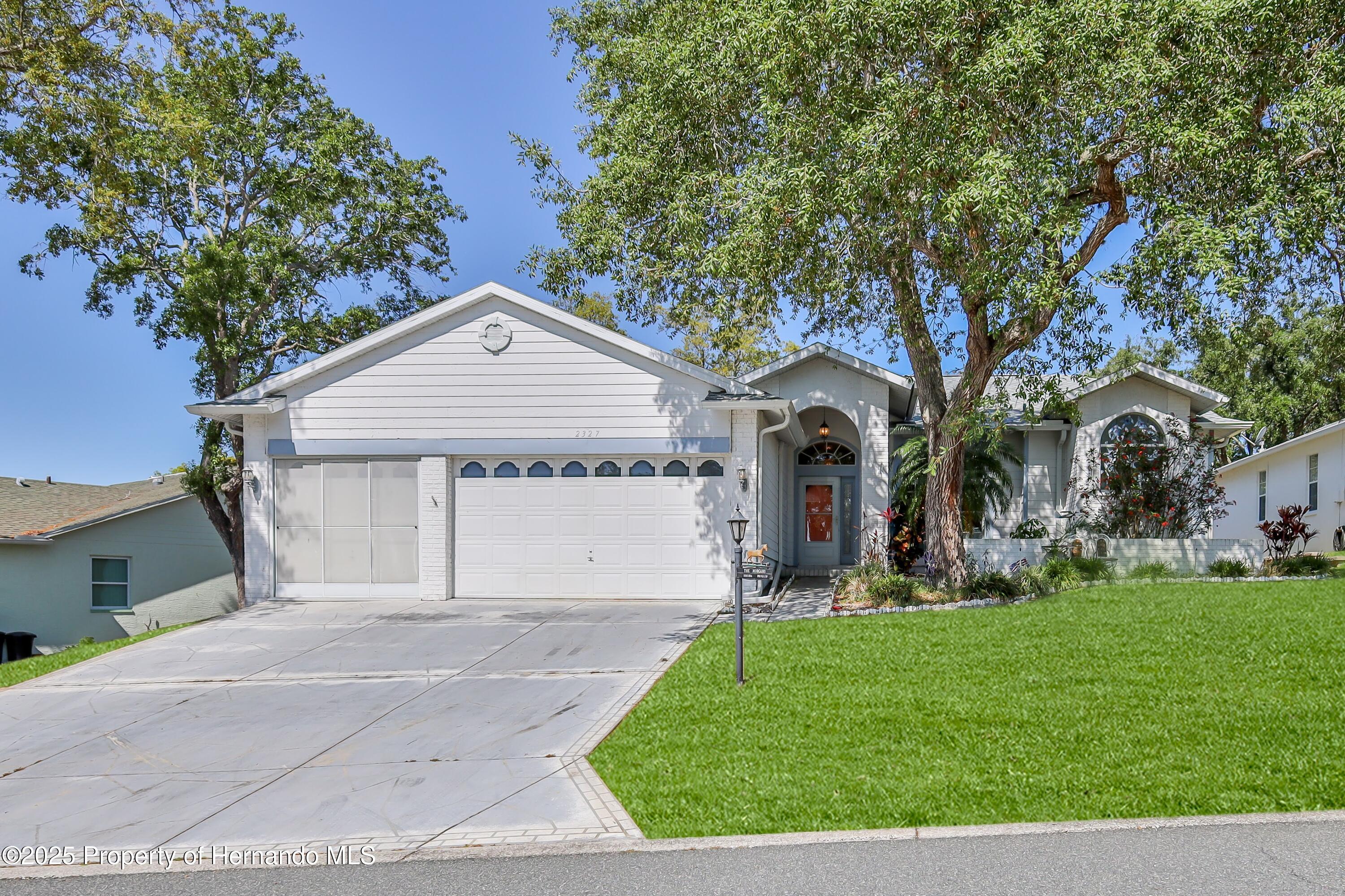 2327 Morning Glory Trail, Spring Hill, Florida image 2