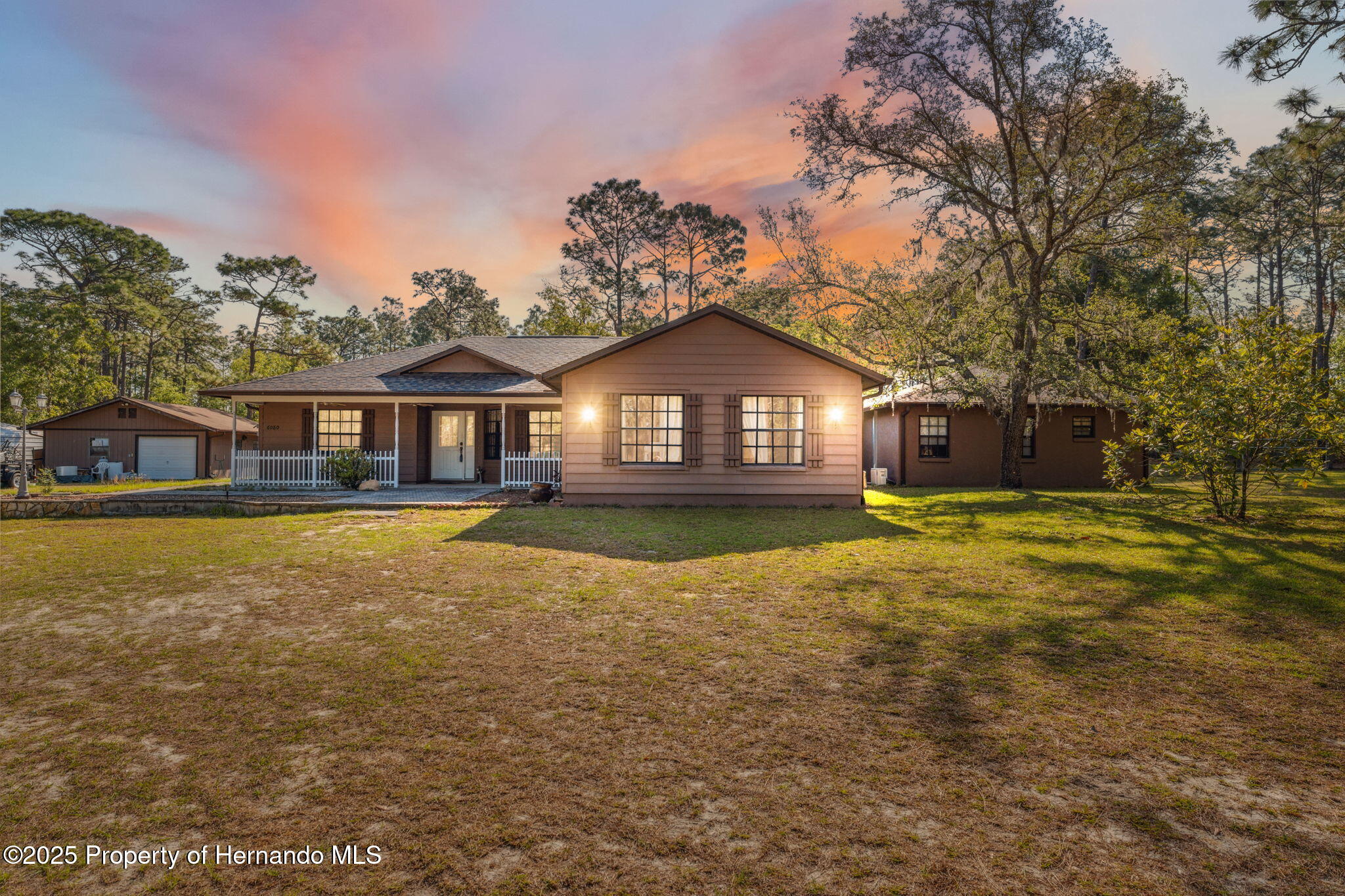 6080 Dexter Lane, Brooksville, Florida image 2