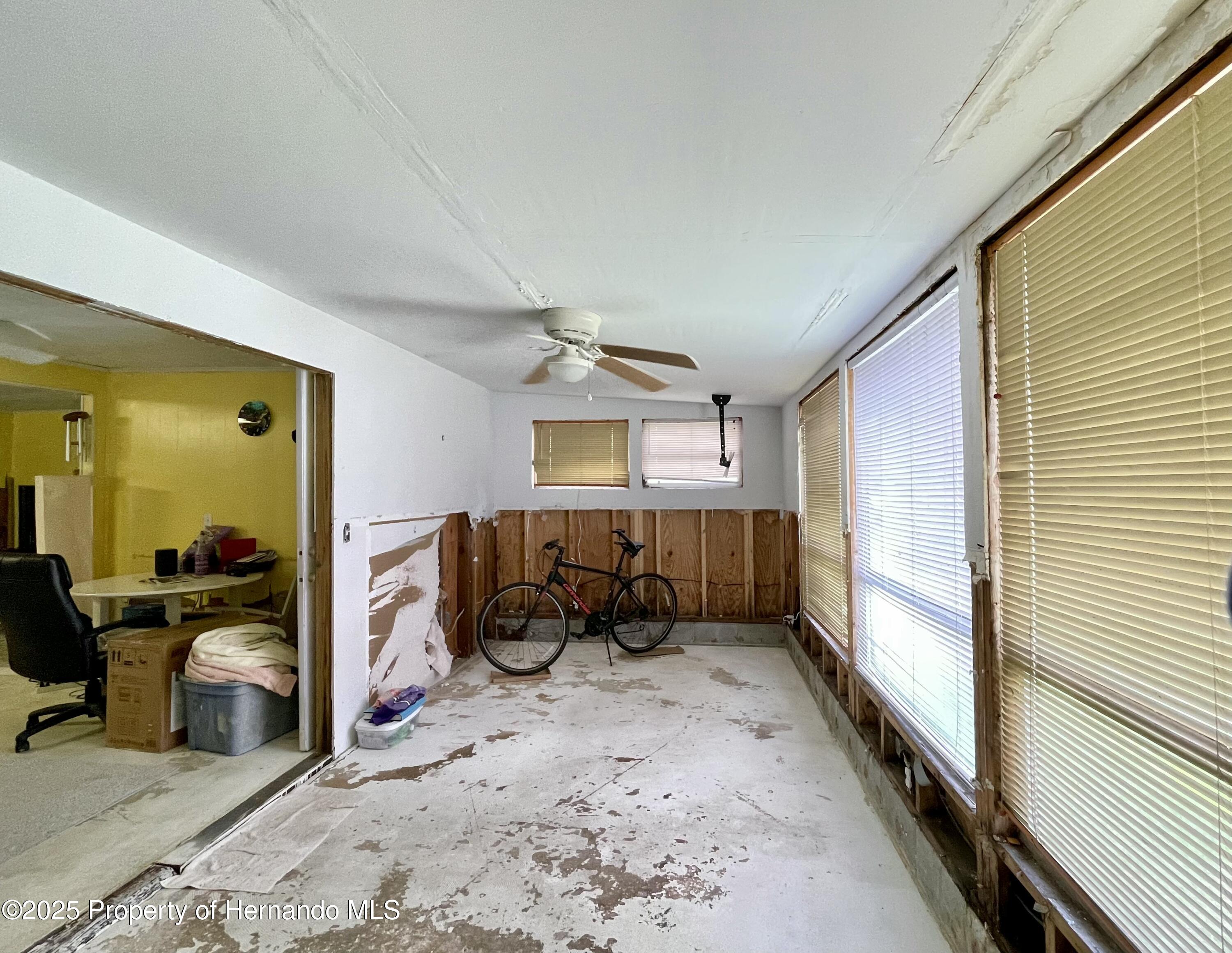6045 Colony Circle, Weeki Wachee, Florida image 19