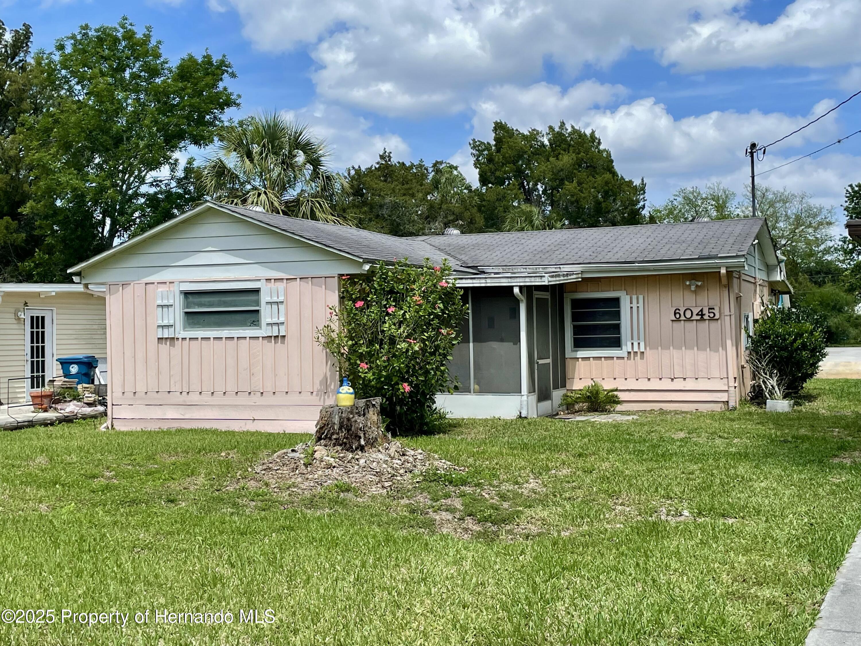 6045 Colony Circle, Weeki Wachee, Florida image 2