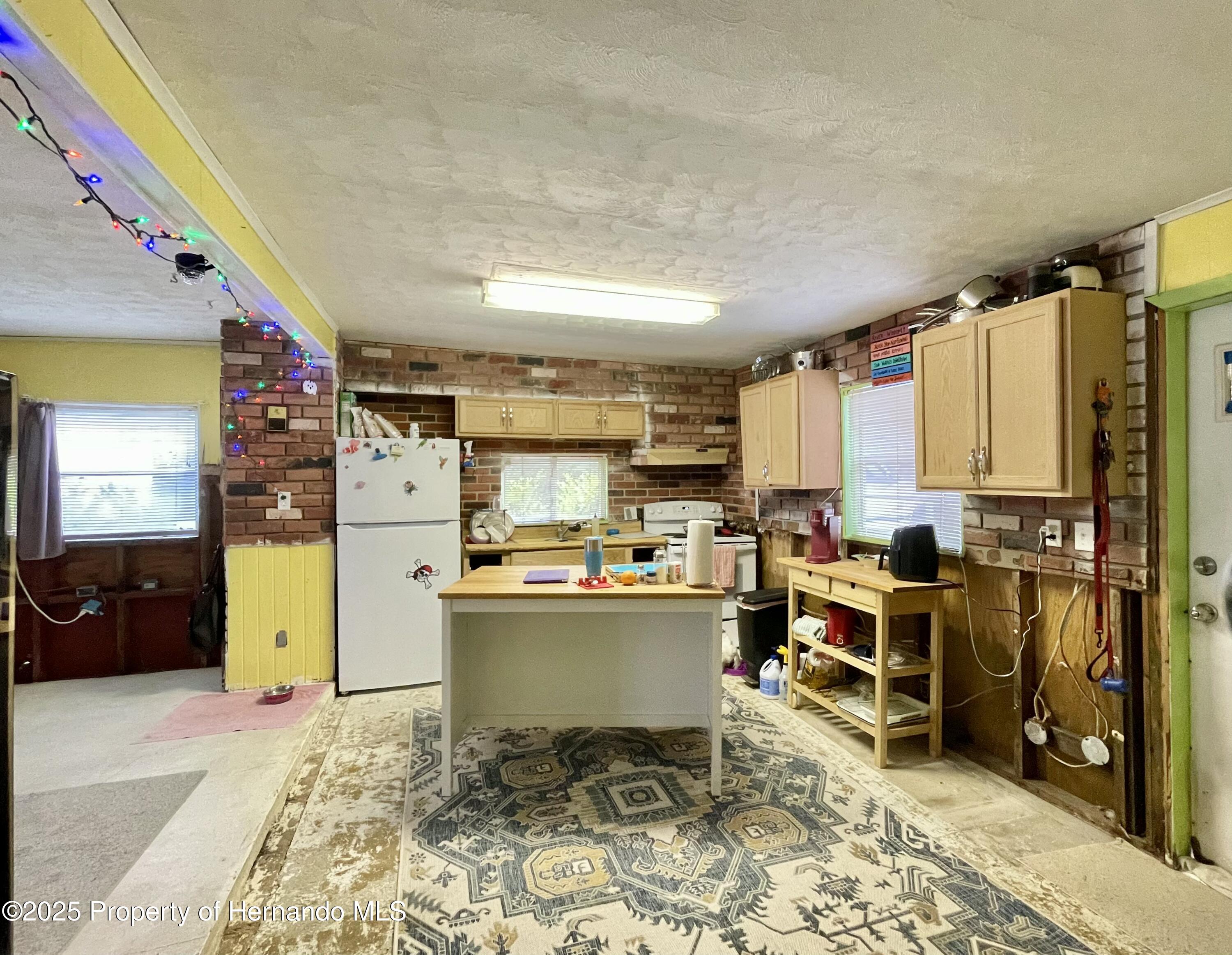 6045 Colony Circle, Weeki Wachee, Florida image 13