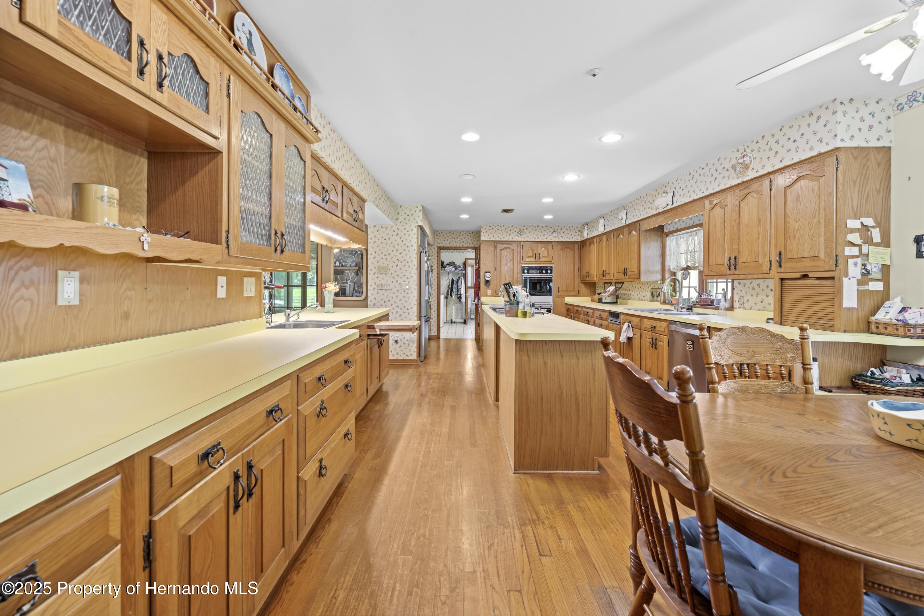 10193 Wallien Drive, Brooksville, Florida image 35